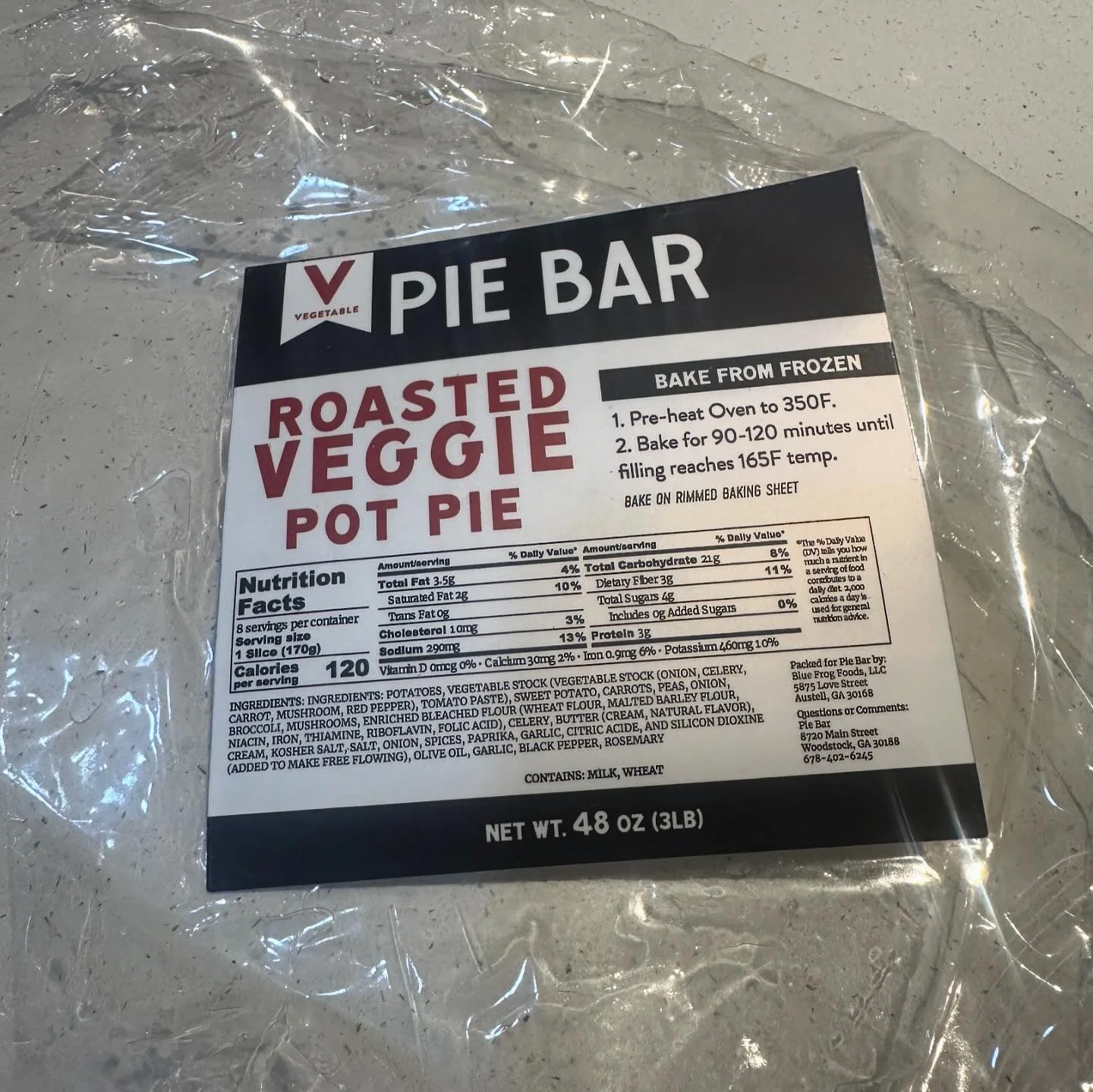 Hands down the best veggie pot pie we have ever had. Pie Bar&rsquo;s crust consists of flaky, buttery goodness and the filling was delicious! 🤤 They have savory and sweet pies. Can&rsquo;t wait to try the bourbon pecan pie! 

Located in the @mariett