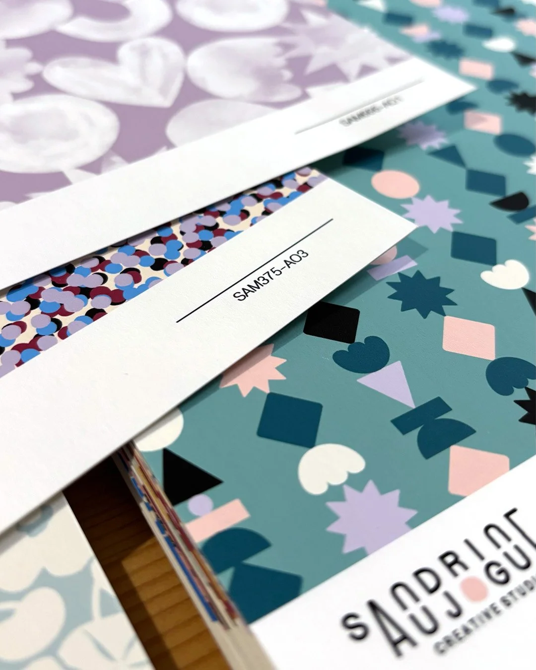 Here&rsquo;s a glimpse of my current collection, available online ✨
Behind the scenes, I&rsquo;m also working on beautiful new designs&hellip; to be unveiled this January at Playtime Paris ♡♡
Can&rsquo;t wait! 
See you soon 👋 @iloveplaytime !
......