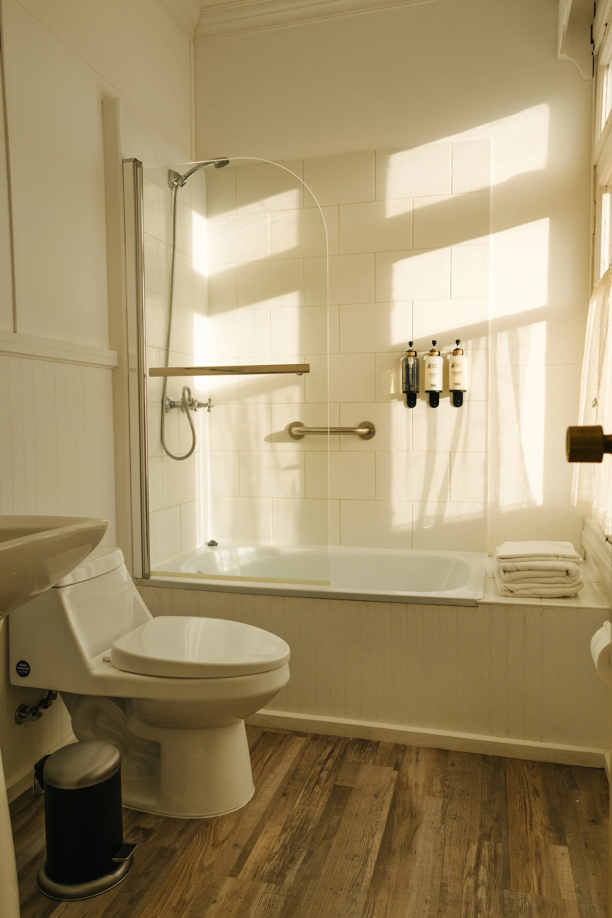 Room #4 -16.jpg