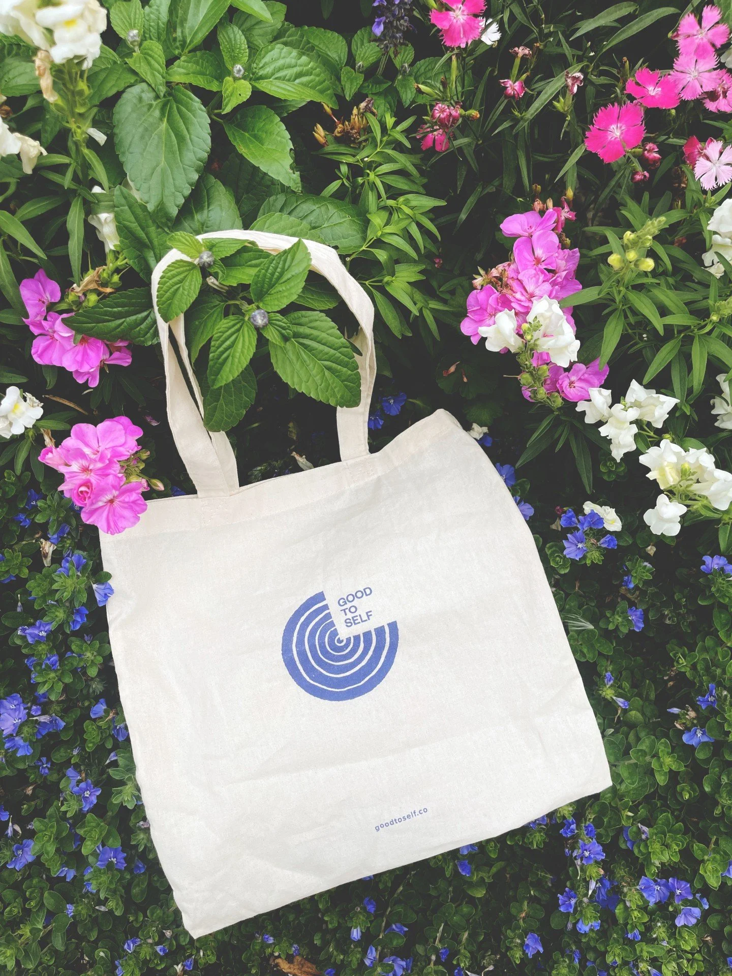 We carry more than what&rsquo;s in our hands.
We carry memories, hopes, and questions we have not yet answered.
Sometimes we carry too much.
Sometimes just enough.
The Good To Self tote is made for what supports you.
A journal. A book. A gentle remin