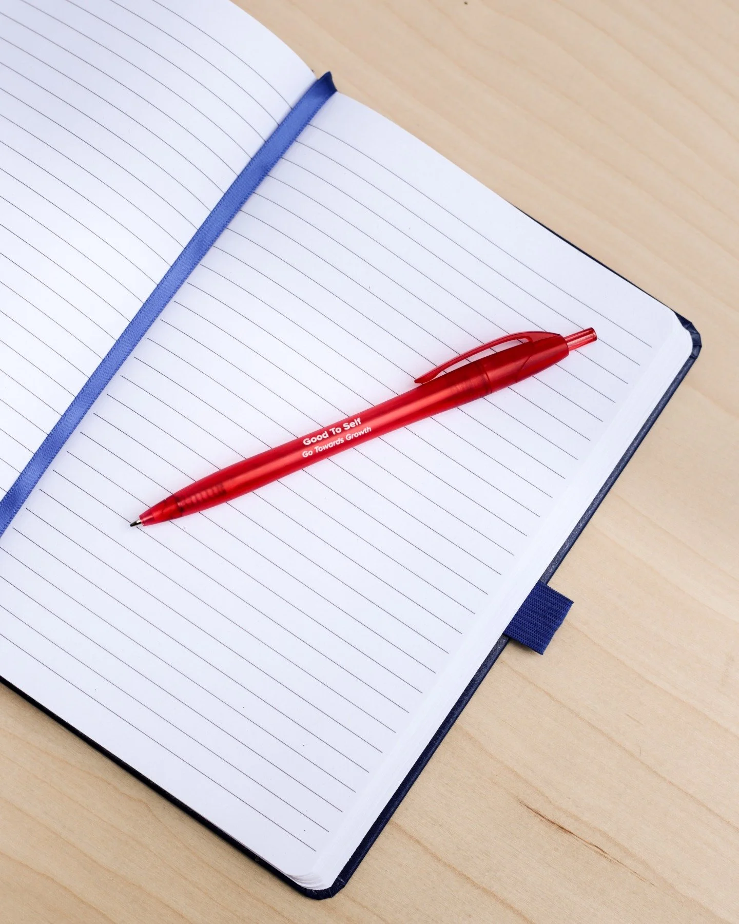 New year, blank pages, endless possibilities ✨
There&rsquo;s something powerful about a fresh slate, a reminder that growth doesn&rsquo;t have to be perfect, just intentional. New goals to write, new habits to build, lessons to carry forward, and spa