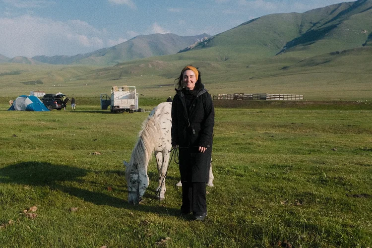 Kayla Welsh, Site web, image de marque et marketing