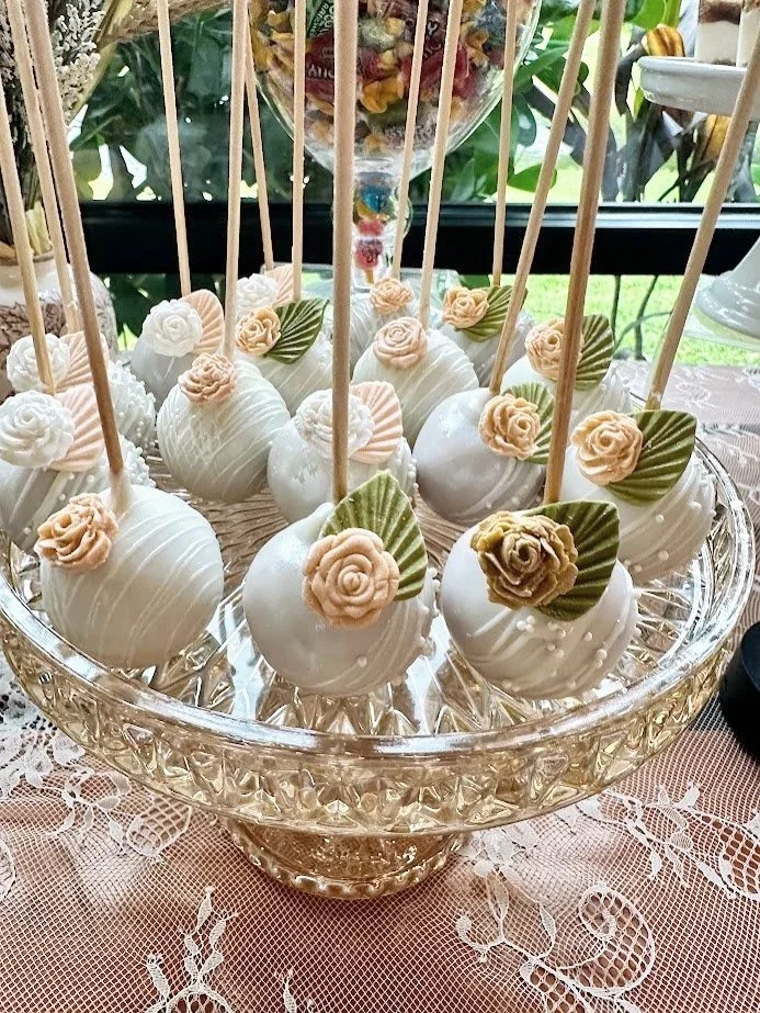CAKEPOPS.jpg