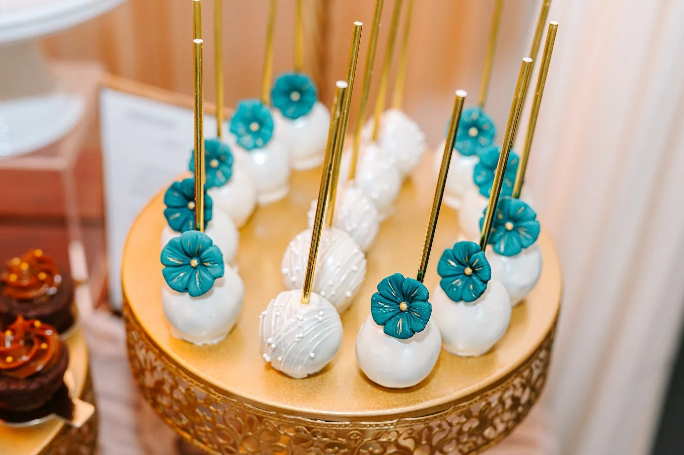 cakepops 1.jpg