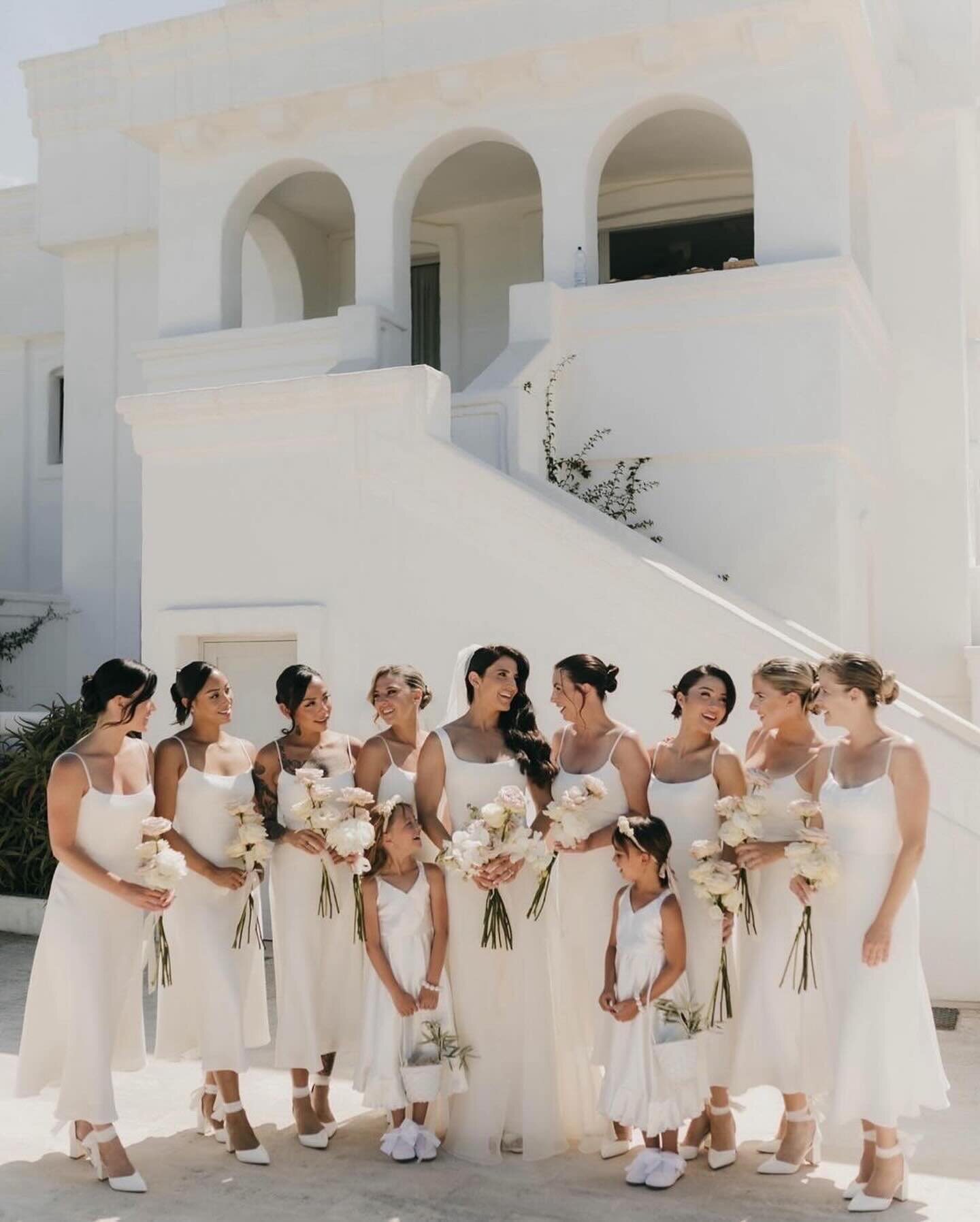 In honour of National Bridesmaids Day we&rsquo;re celebrating all the sisters, friends, future sister in laws, &amp; besties out there 🤍 

Featuring beautiful B&amp;R real bride @aloriaxox in her @alexandragrecco gown ♡
 
&thinsp;photography: @kadie