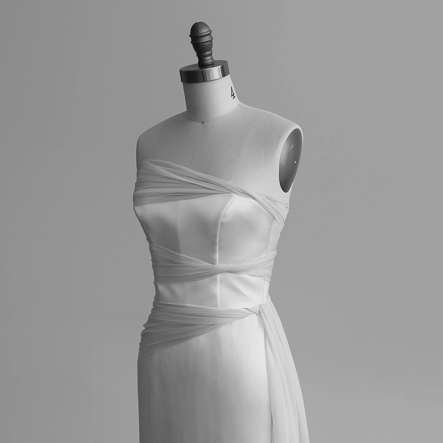 Shop J. Andreatta at our upcoming Trunk Show 🤍
November 5th to 16th.
We’re thrilled to welcome the High Society Collection by J. Andreatta to our boutique! This luxury Australian couture house is known for its timeless elegance, modern femin