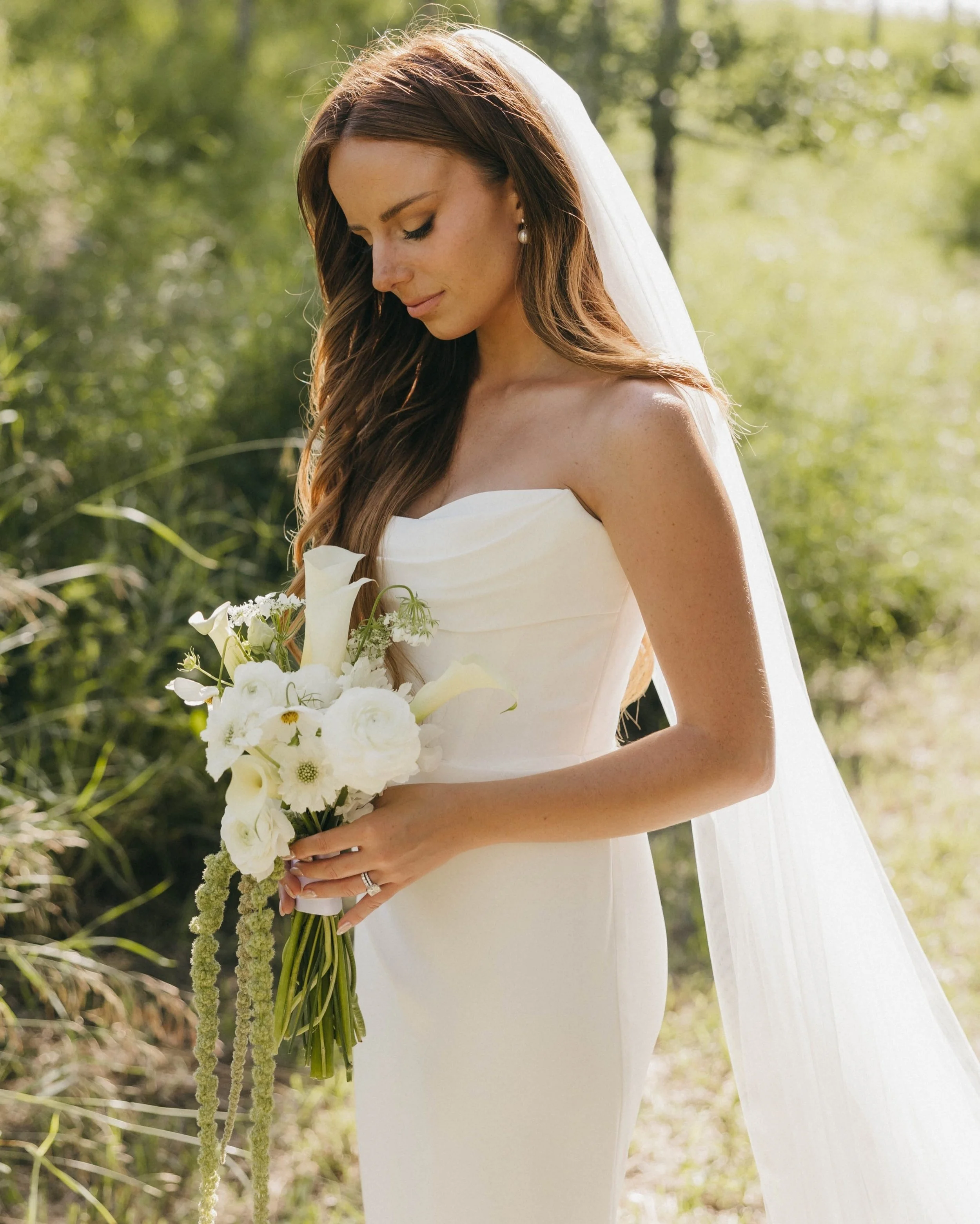 Our lovely bride, Reese, is a vision in Duke by @kyhabride. We are truly in love with this gallery.

Congratulations Reese &amp; Carter!

Venue - Private Estate
Event Planning &amp; Design - @eventsbyreese
Day of Coordination - @lovebirds__co
Photogr
