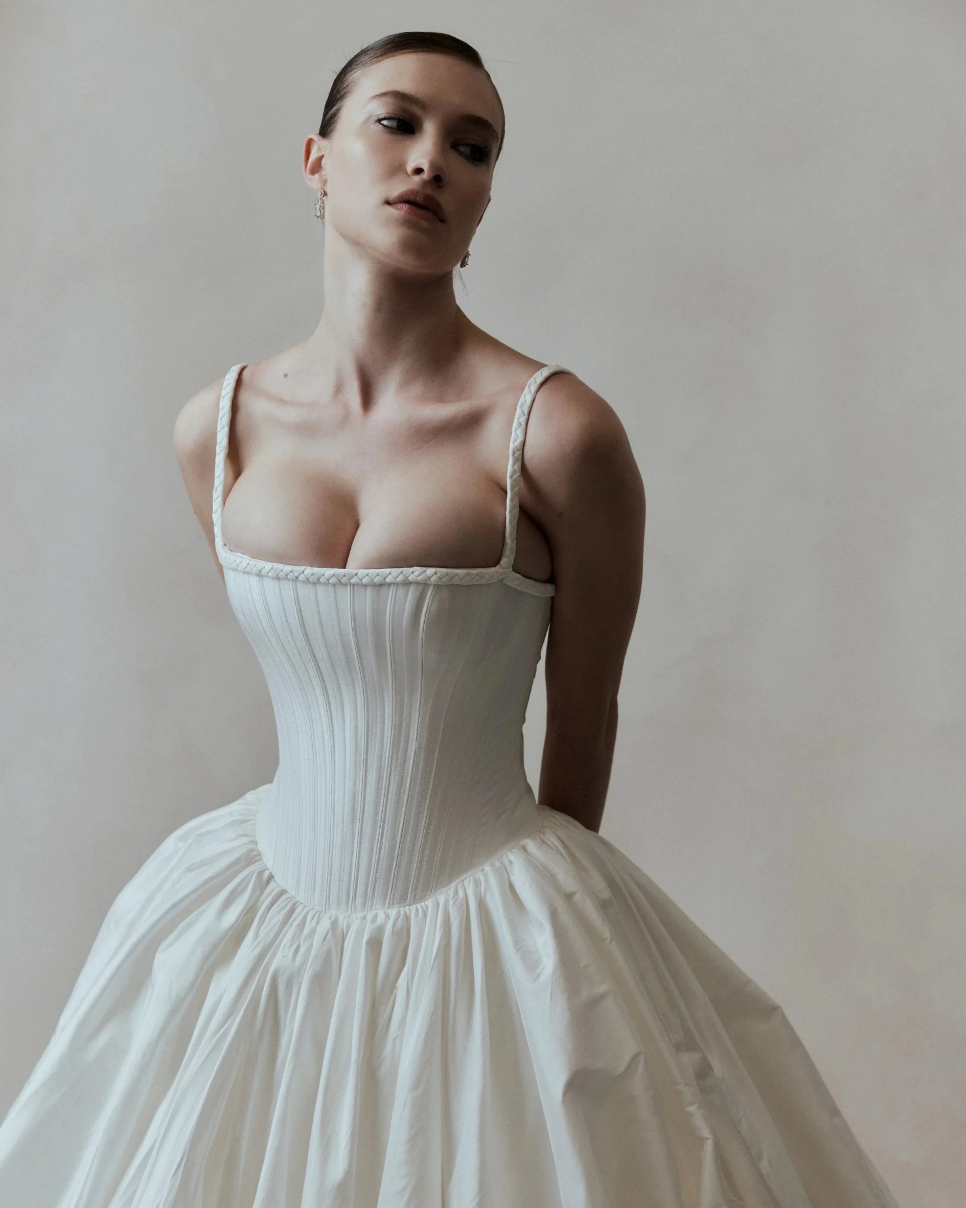 FLOURE Studio | Chapter V Trunk Show October 2nd to 11th 🤍

Founded by designer Flourenchia, FLOURE Studio is rooted in a love of craftsmanship passed down from her grandmother, a sewing teacher in the 1970s.

Designed in Australia and brought to li