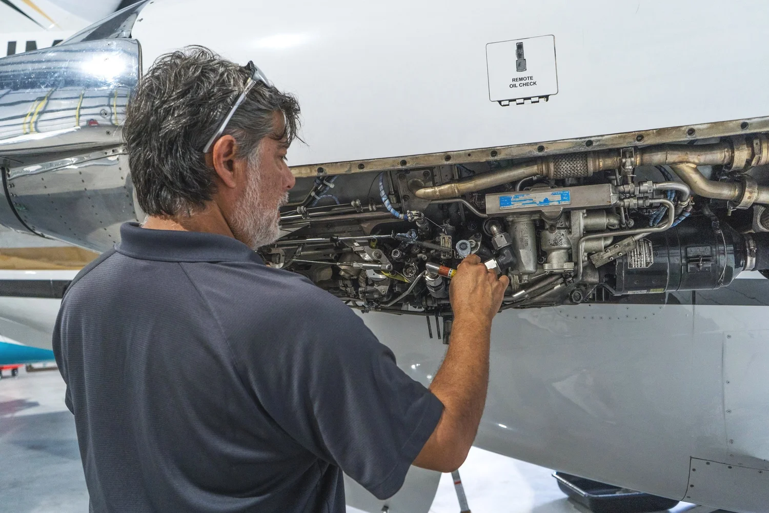 Working on an engine with the nacelle open