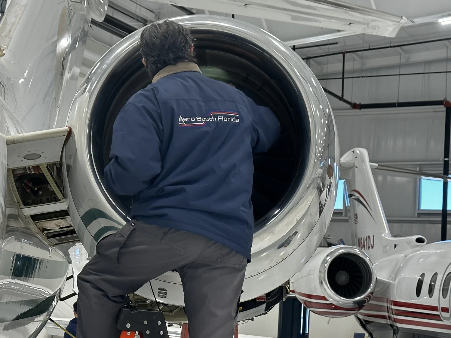 Inspecting a jet engine inlet