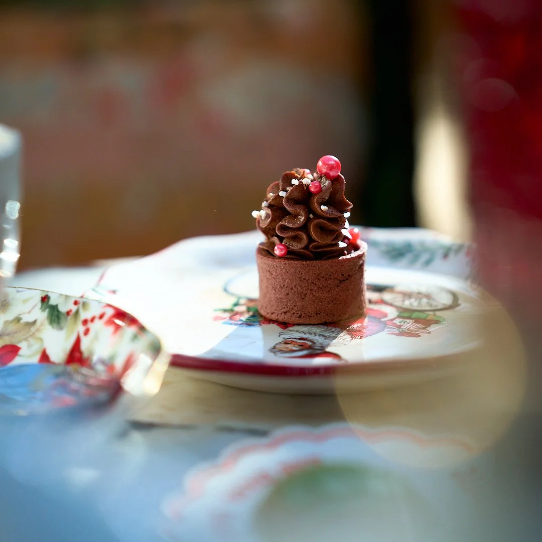 Tea time treat at the Lafayette Hotel. Shot by Maya Seaman, San Diego bar and restaurant photographer.