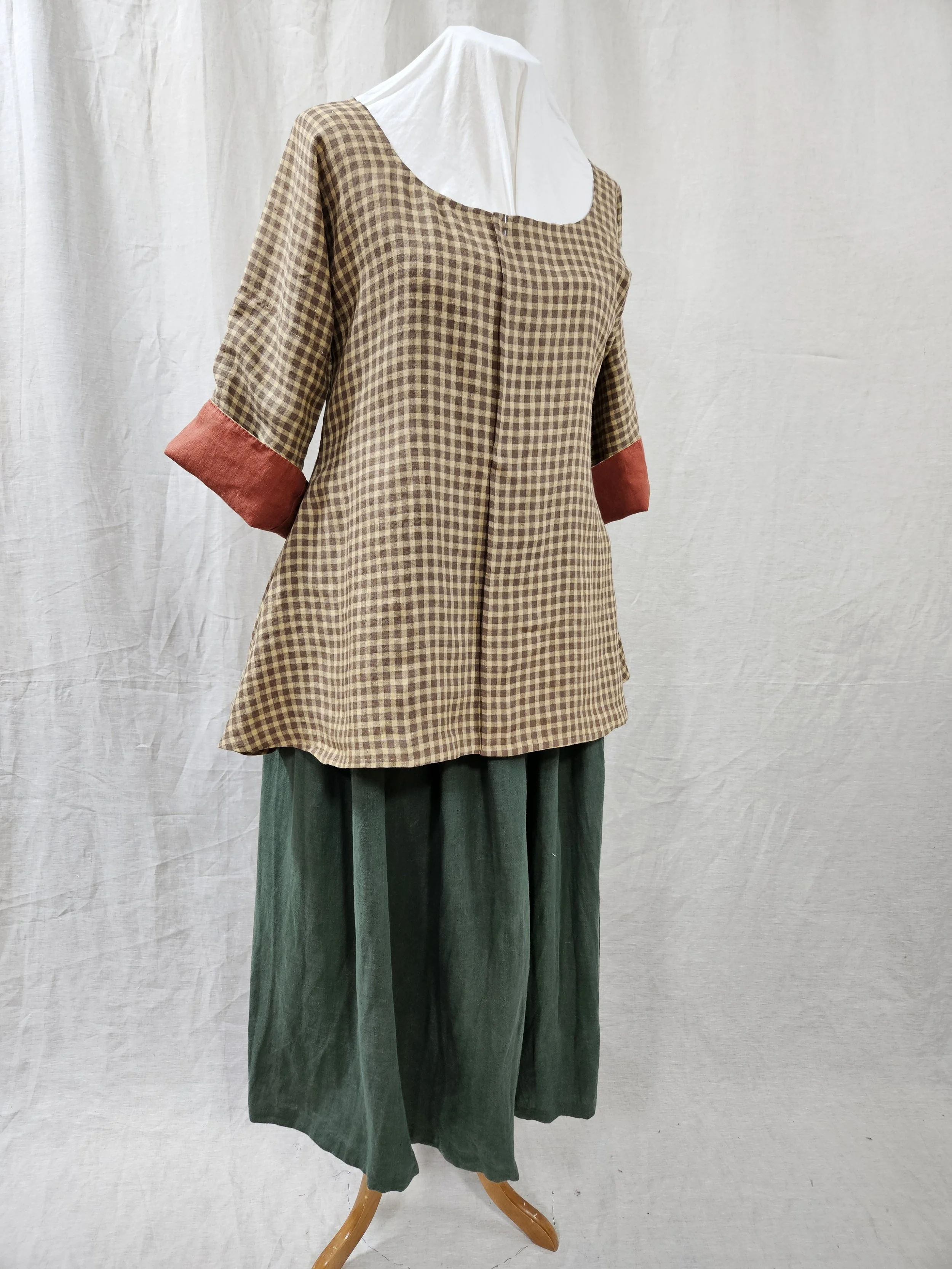 Brown Check Linen Shortgown-L