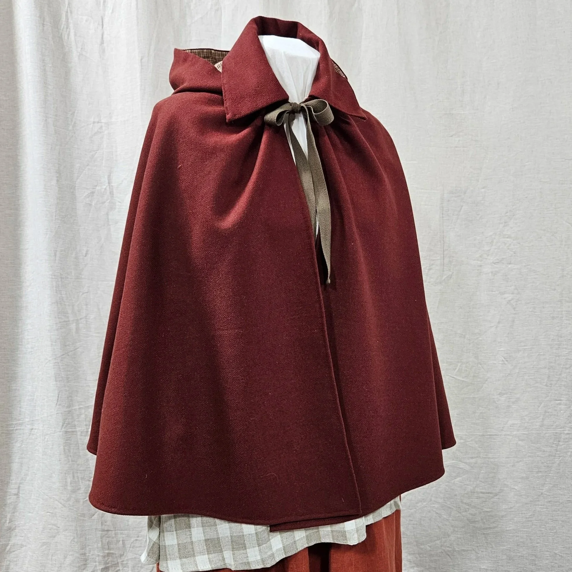 Claret Wool Hooded Short Cloak