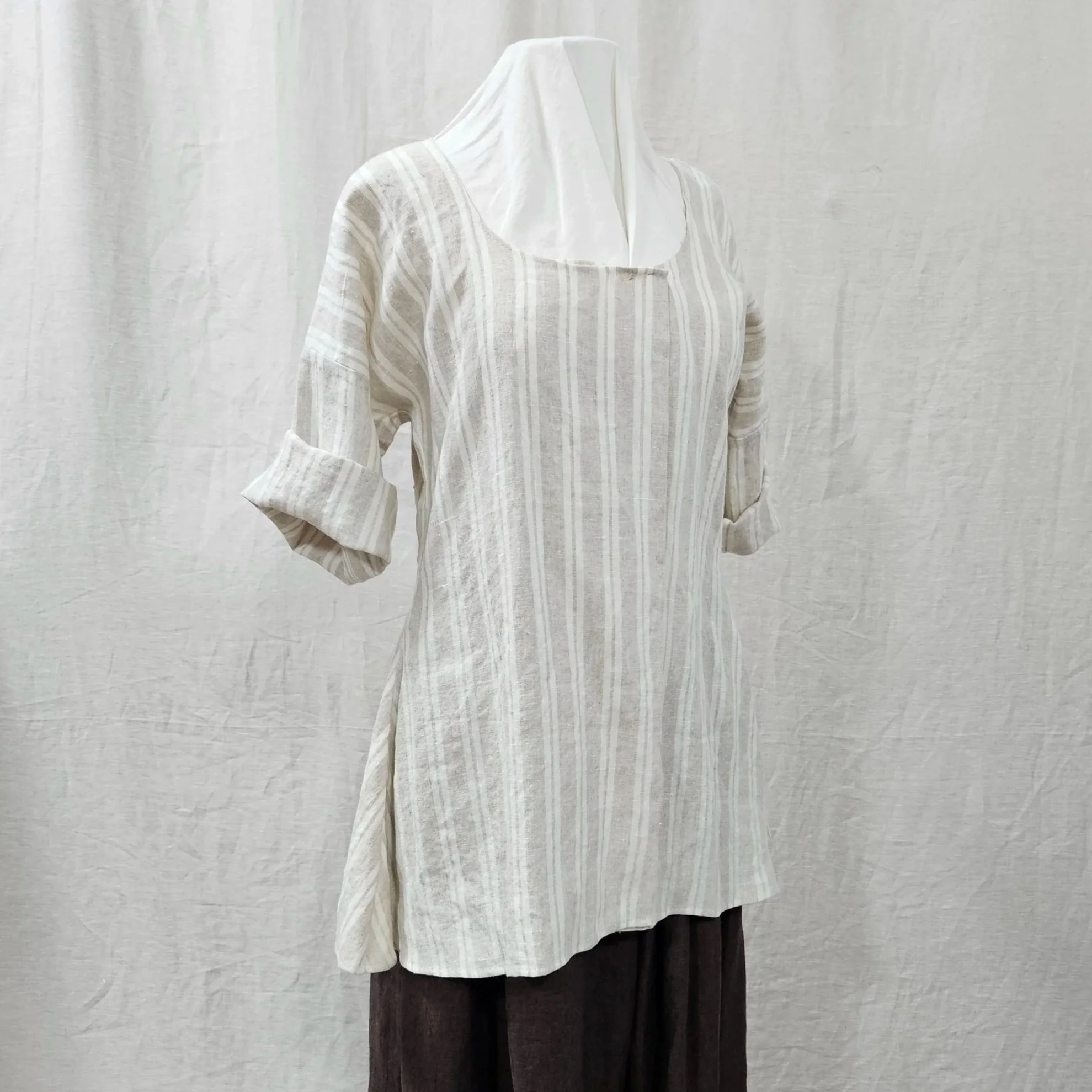 Natural/Cream Stripe Linen Shortgown-M