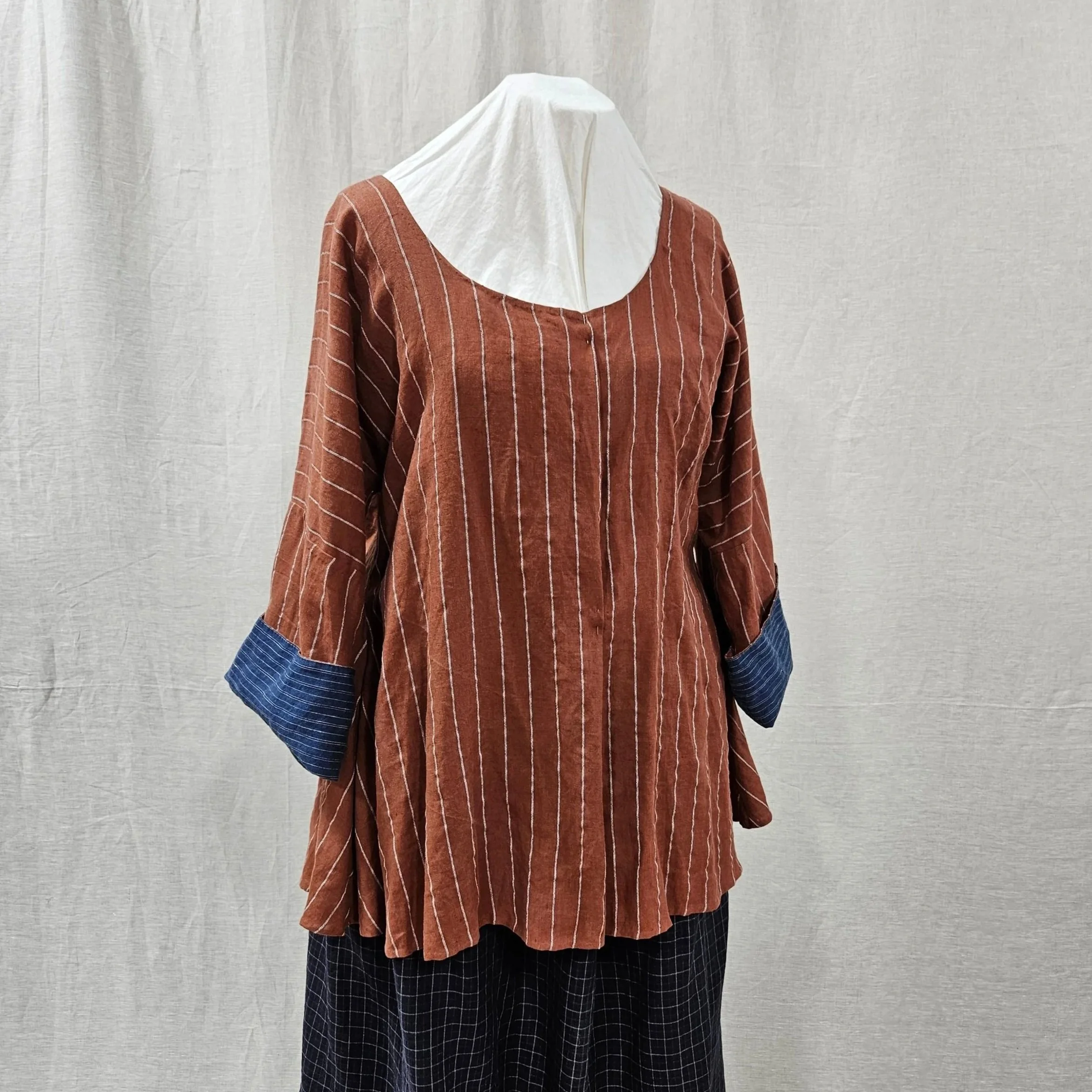 Cinnamon Stripe Linen Shortgown-3XL