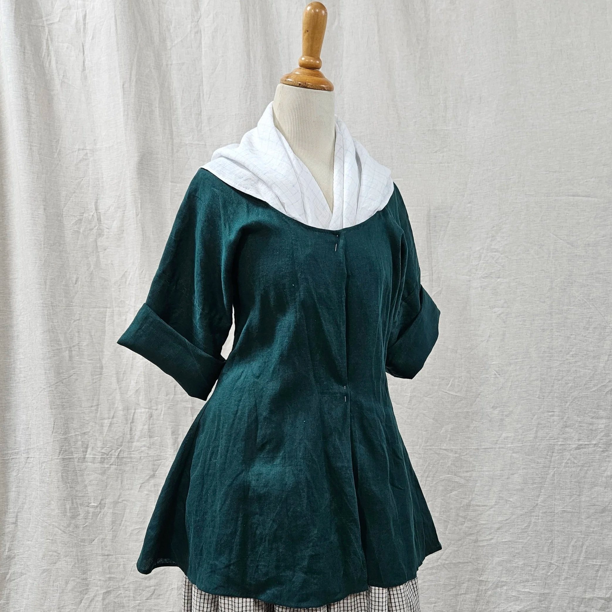 Green Linen Shortgown-M