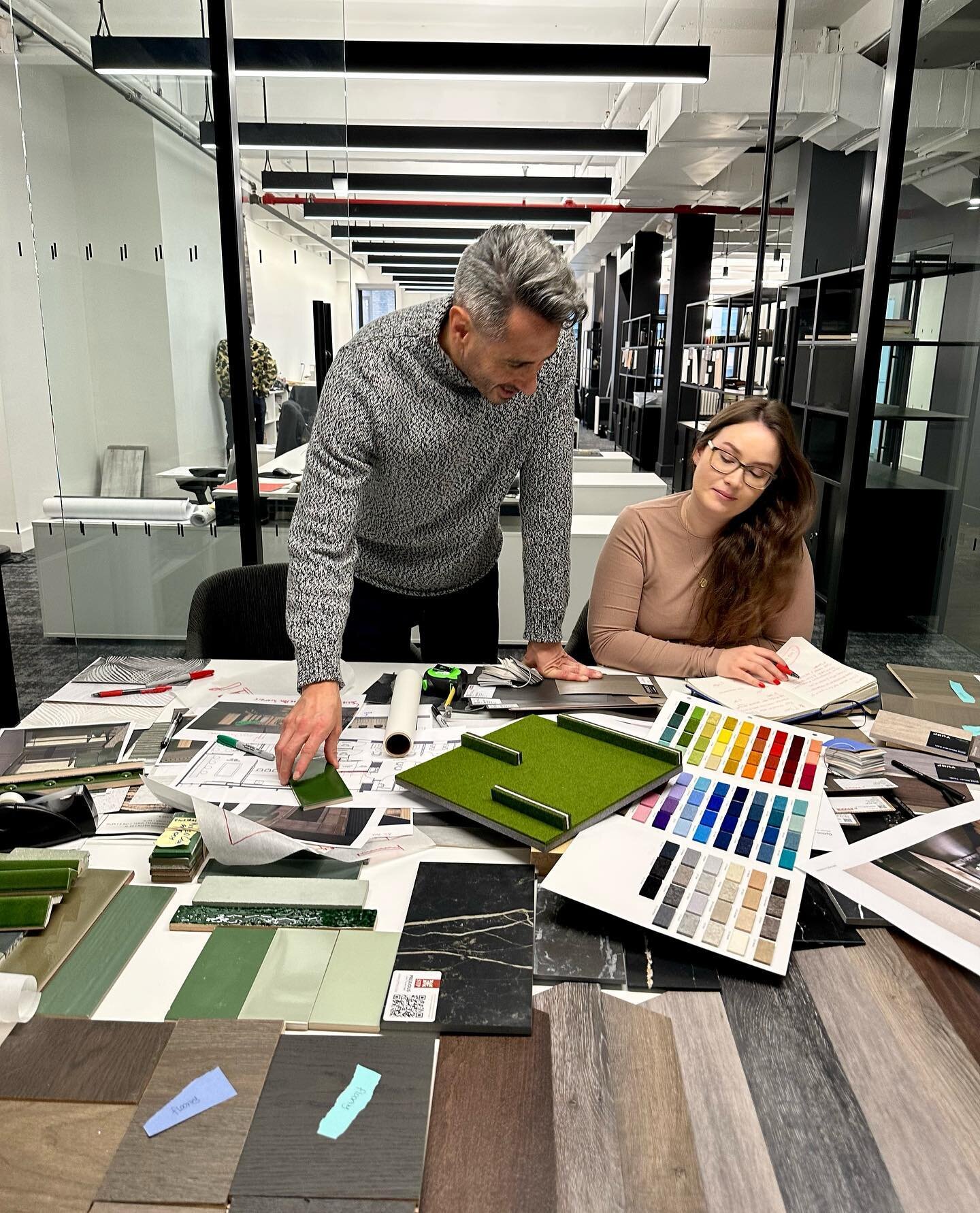 The interior and architectural design process is a thoughtful choreography between creativity, purpose and functionality. Our service, and passion, is to guide our clients and projects to create spaces that are aesthetically pleasing while also being