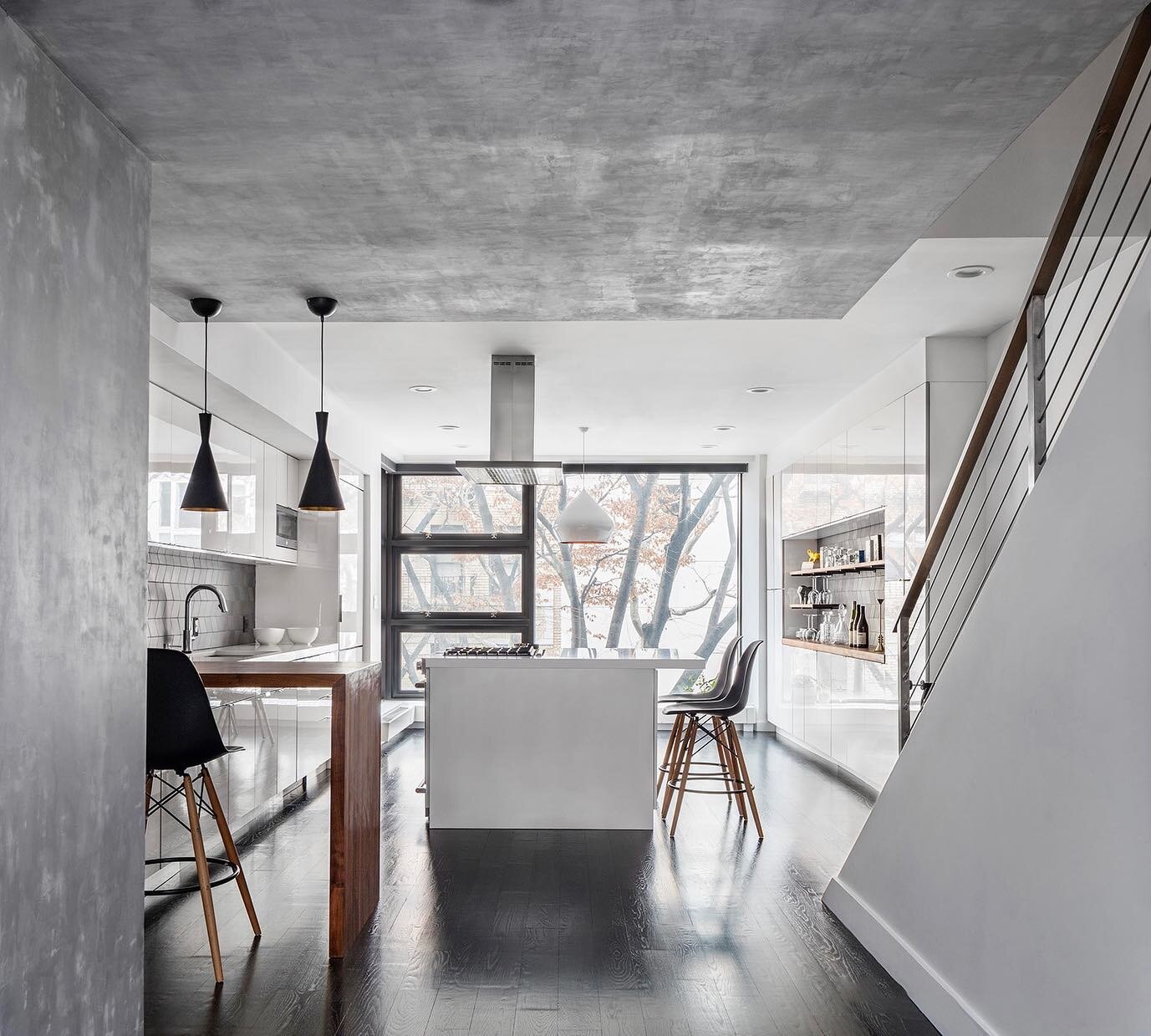 Finishes play a crucial role in defining the aesthetic and ambiance of an interior. In this Harlem townhouse we used Venetian plaster to define a connecting gallery hall. The plaster has a lot of visual depth and helps highlight the architectural vol