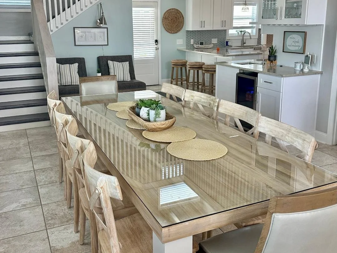 10-person dining table