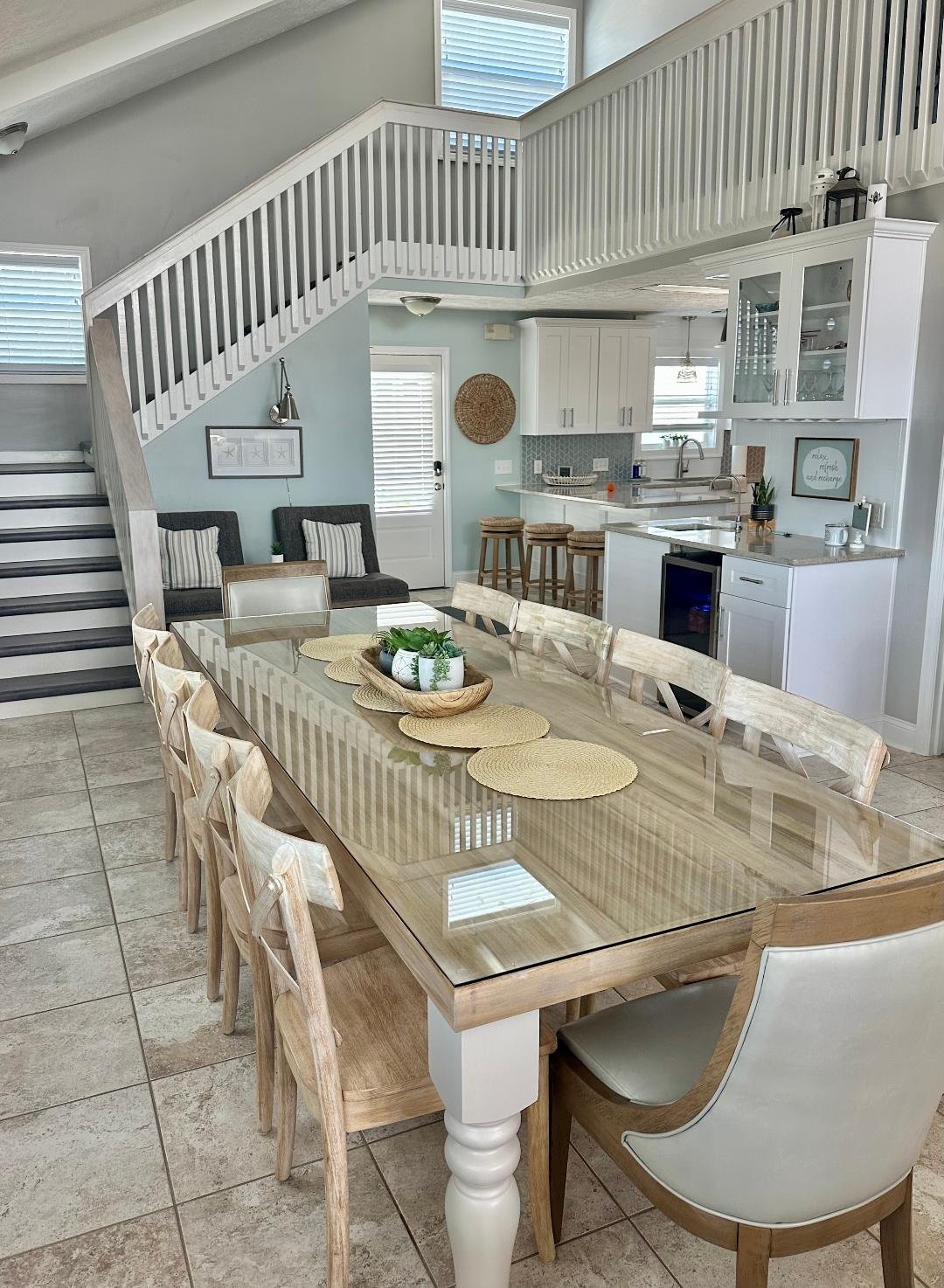 10-person dining table