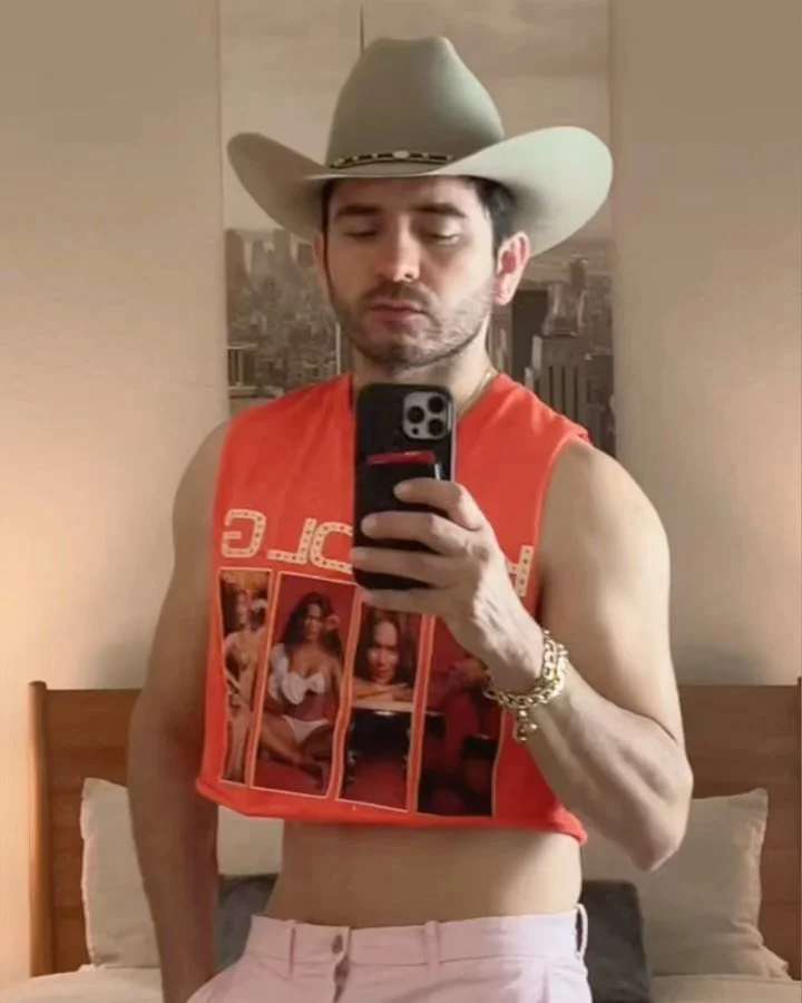 otro dumpcito&hellip; hace tiempo que no sub&iacute;a uno. 

Lobito, este fin de semana de San Valent&iacute;n preg&uacute;ntate algo simple: &iquest;te est&aacute;s tratando con la misma paciencia y ternura que siempre esperaste de otros? 🥹

🙌🏼 C