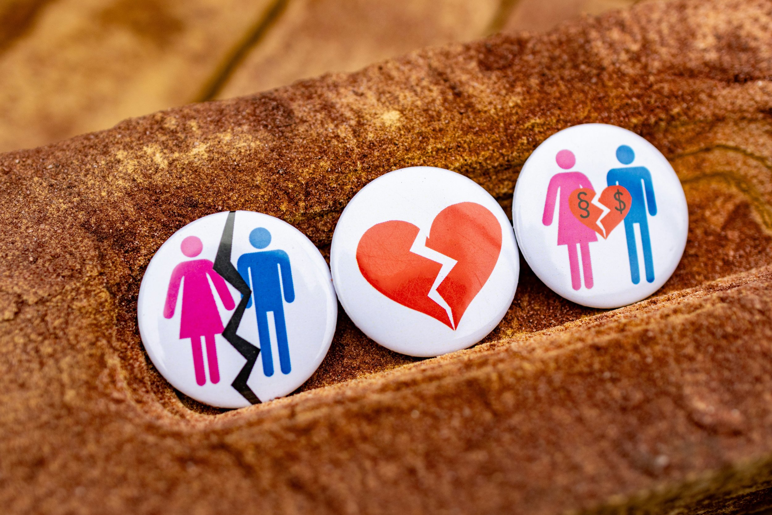 What to Do When Your Spouse Wants a Divorce and You Don’t