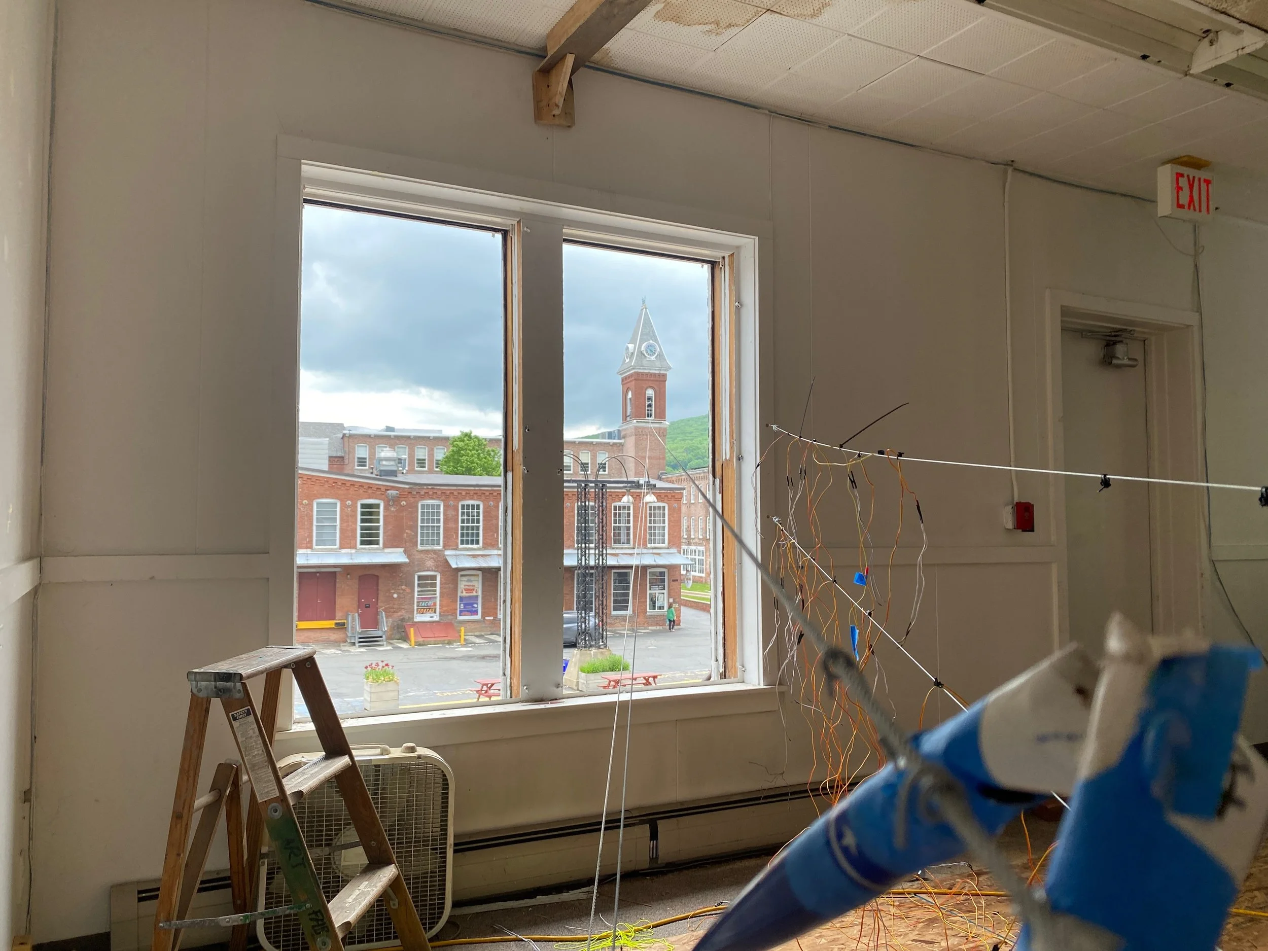 For MASS MoCA's 25th anniversary Gala, I helped to install guide cables across the museum campus so that artist, Cai Guo Qiang, could fire 25 small rockets into the MASS MoCA clocktower