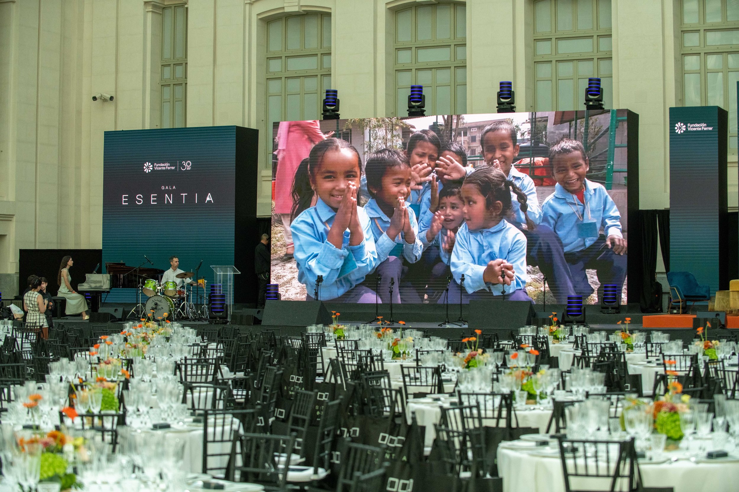 ESENTIA GALA-14.jpg