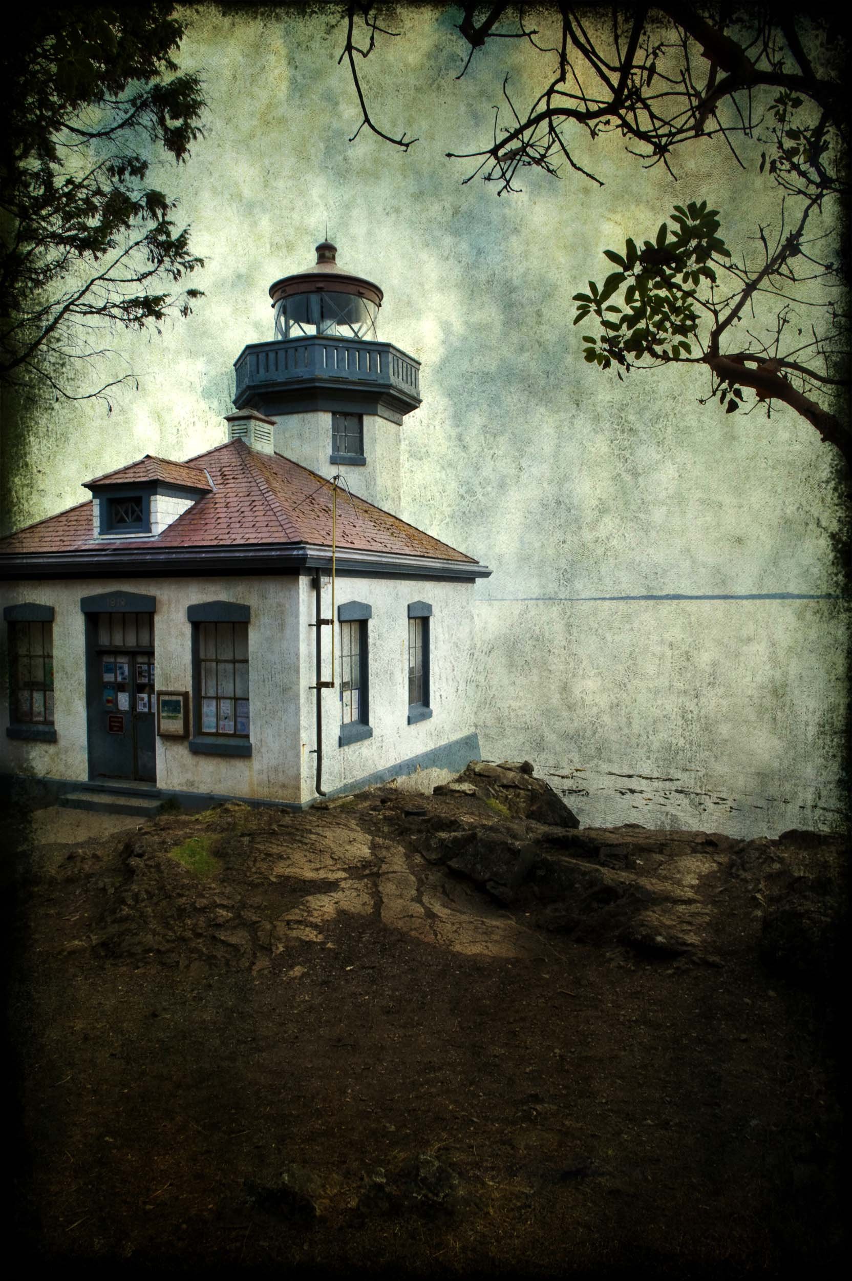 Lighthouse in the San Juan Islands.jpg