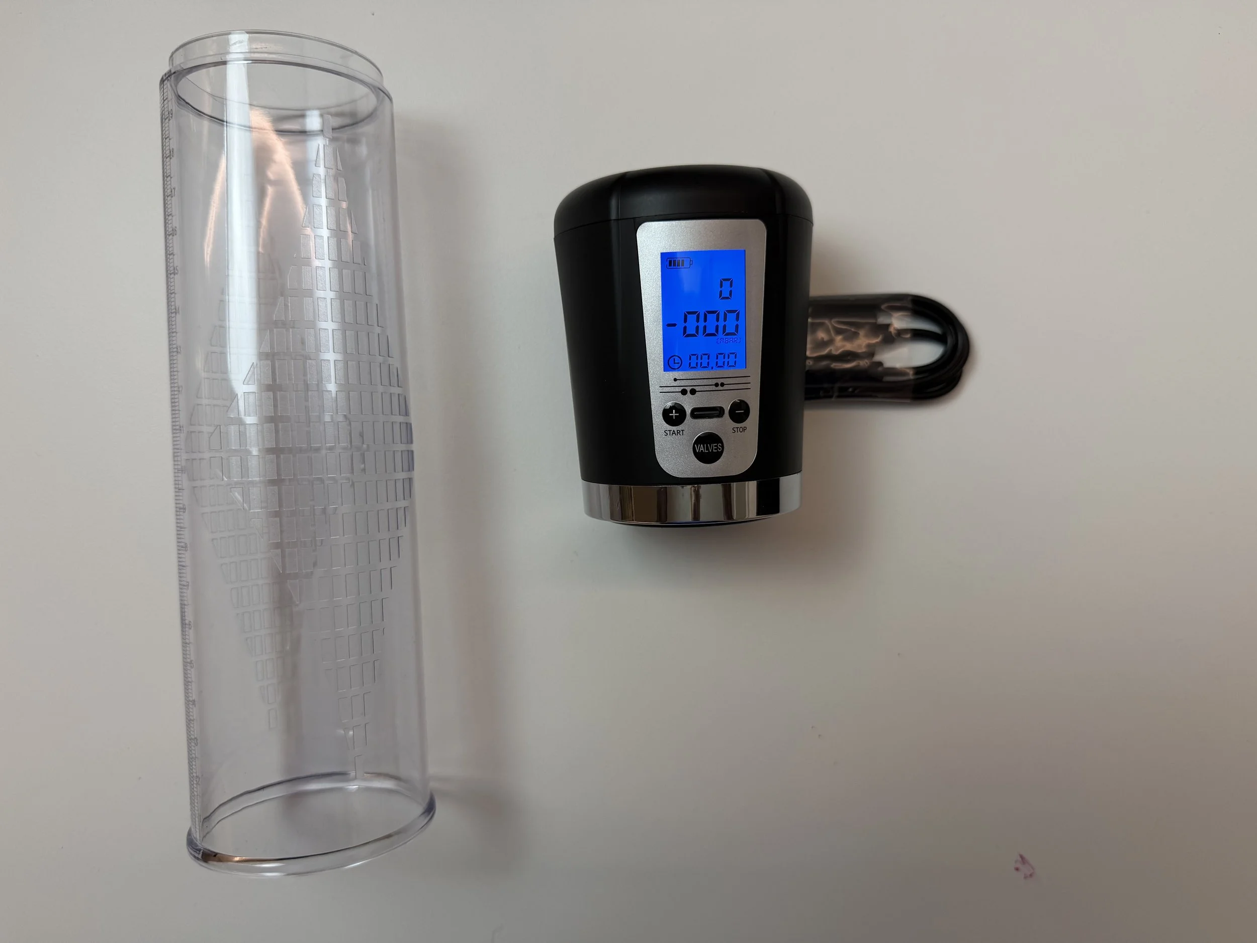 Cylinder and Vacuum easily separate for cleaning.jpg