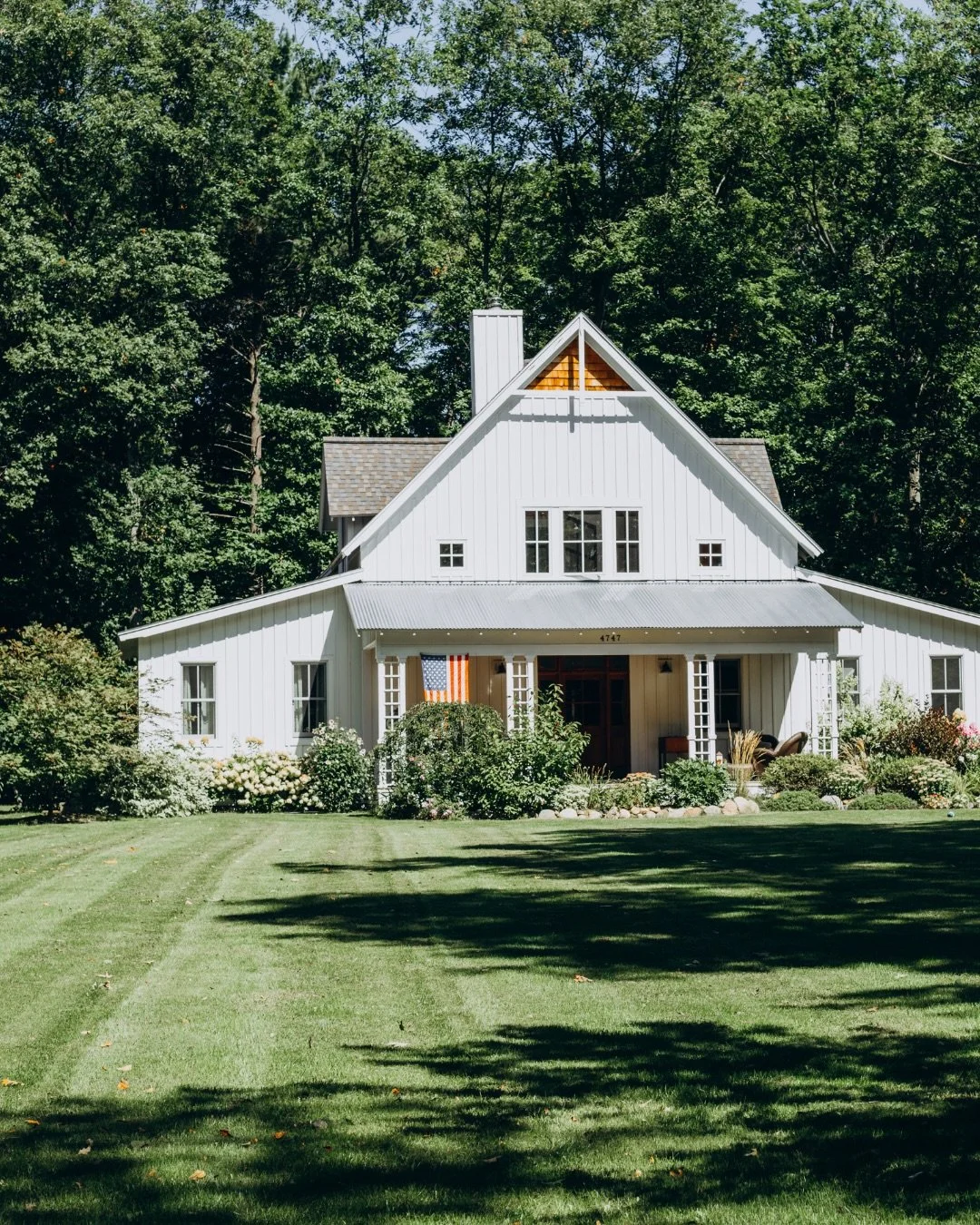 We hope everyone had a great Memorial Day weekend. Some time to slow down, soak it in. 

Summer is unofficially here, and we&rsquo;re out here remembering and capturing every golden moment. 🌿☀️

#fieldstone_creative #hospitalityphotography #contentc