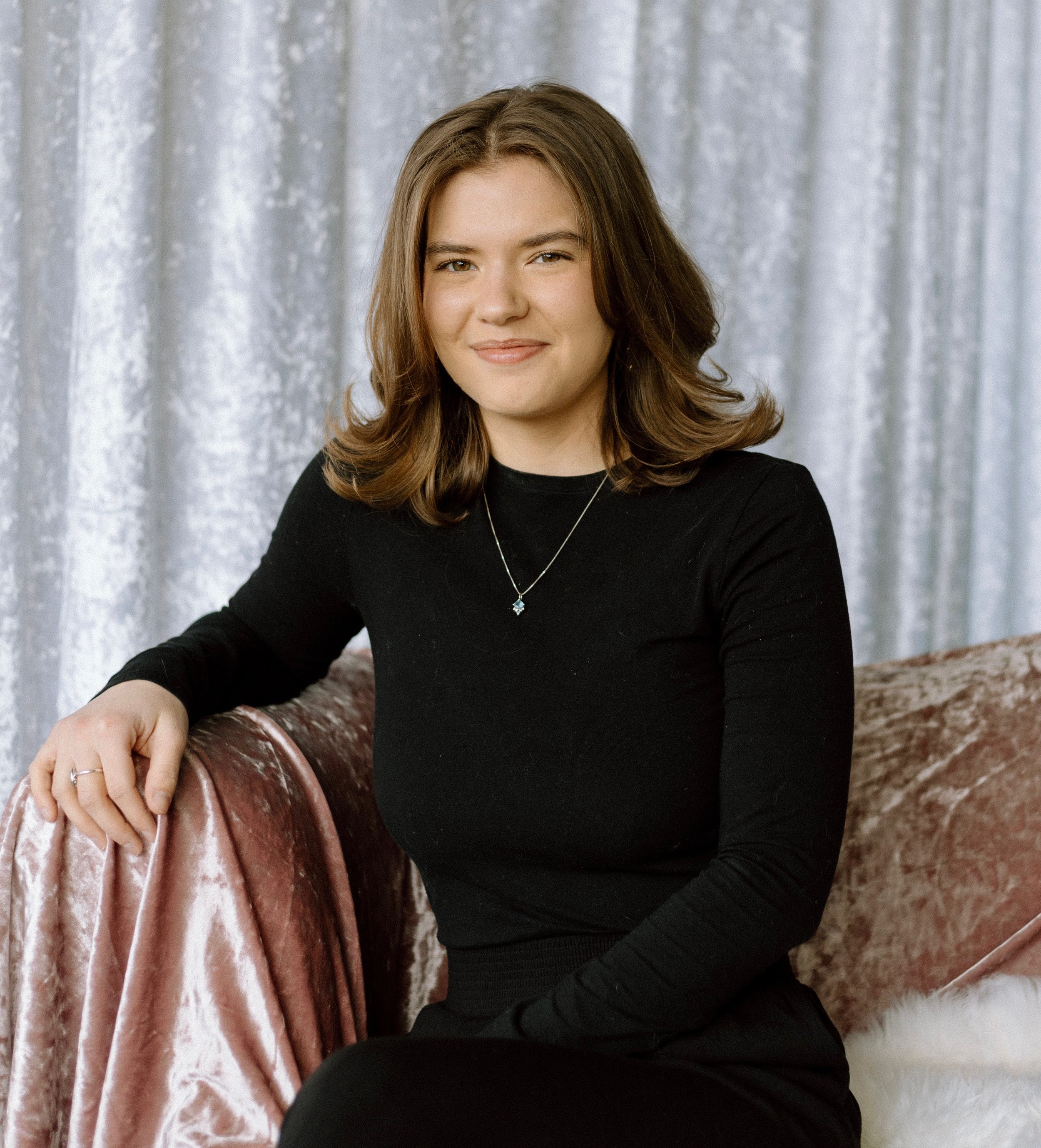 Kaitlyn Hutchinson, stylist