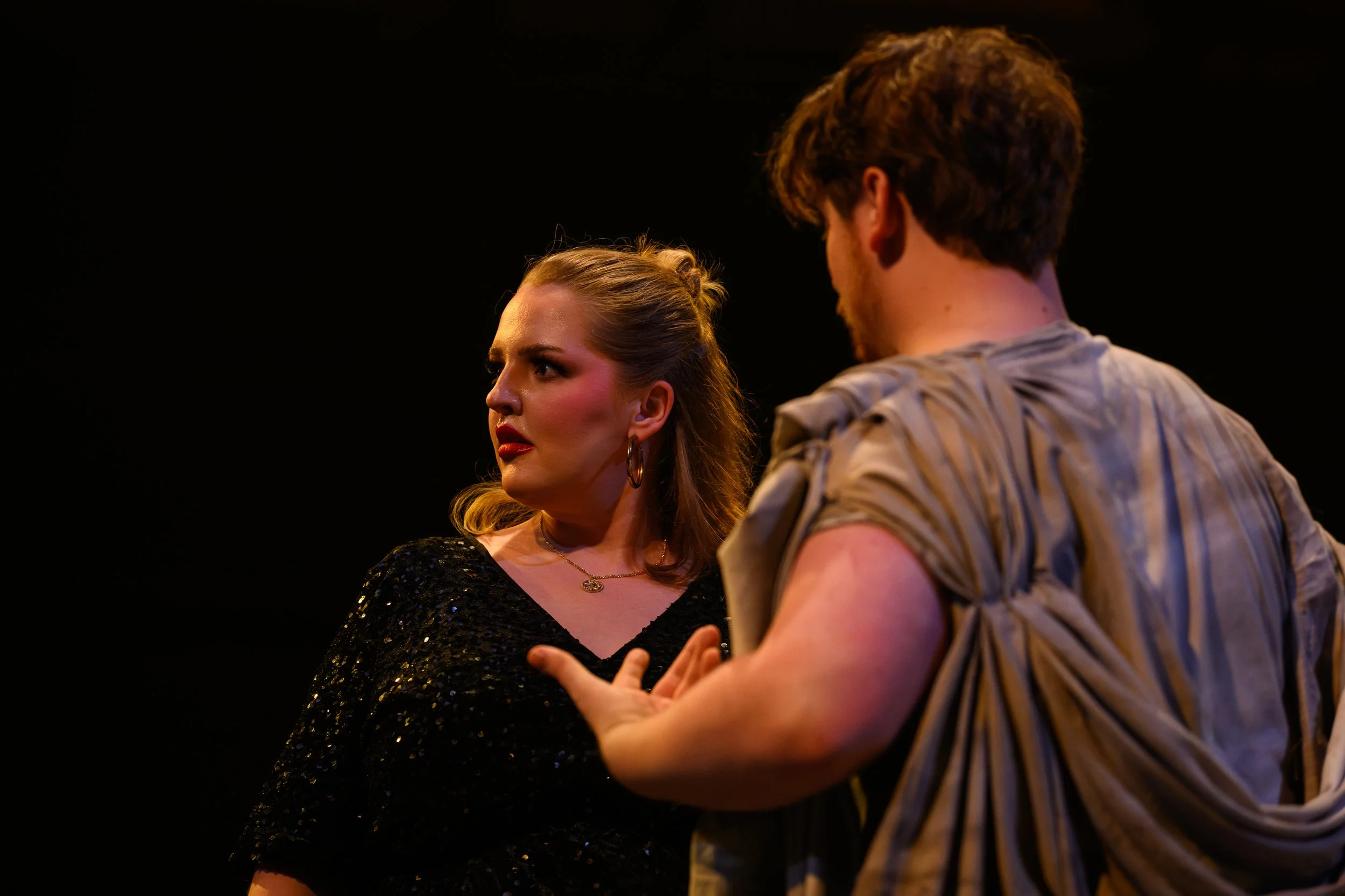 365-(c)-DavidMonteith-Hodge-Photographisepleasecredit-OperaScenesAutumn25-(DMH_5524).jpg