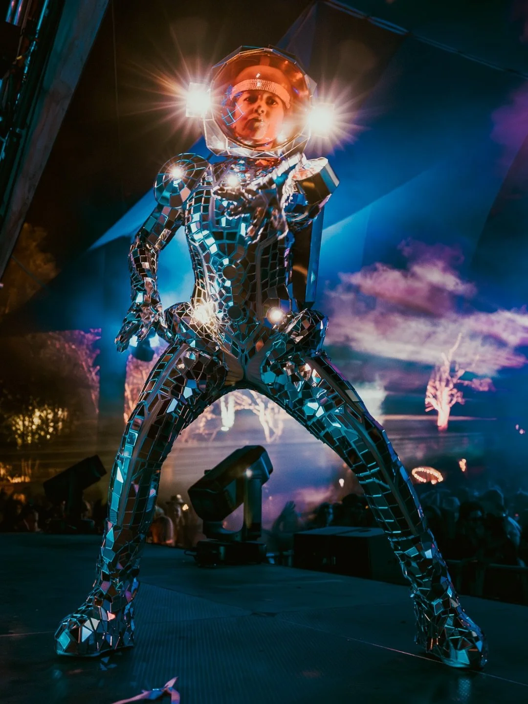 Ready for blastoff 🚀

We hope you have an astronomically good weekend 🧑&zwj;🚀

📸 @ibanez.media