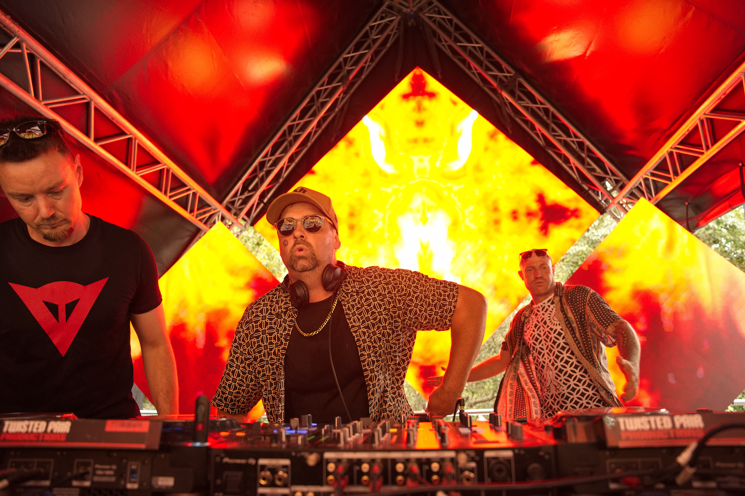 1   EFF 2025 @ Reelpixs.png