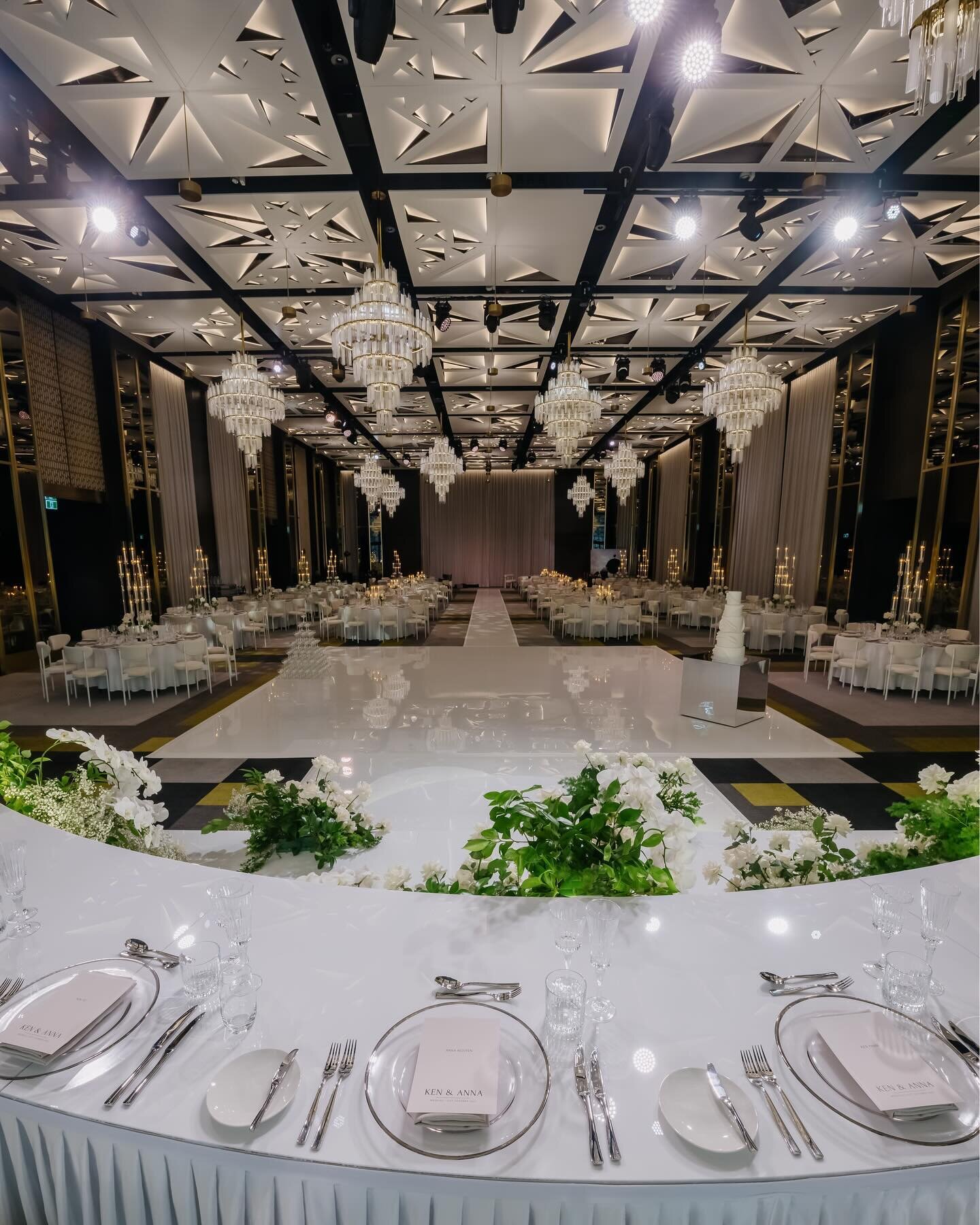 &bull; K E N &bull; A N N A &bull; the ceremony &bull; 
Creating wedded experiences in luxury @theritzcarltonmelbourne for our Ken and Anna 
S T Y L I N G + D E S I G N + P R O D U C T I O N @jimketevents 
Venue @theritzcarltonmelbourne 
Styling phot