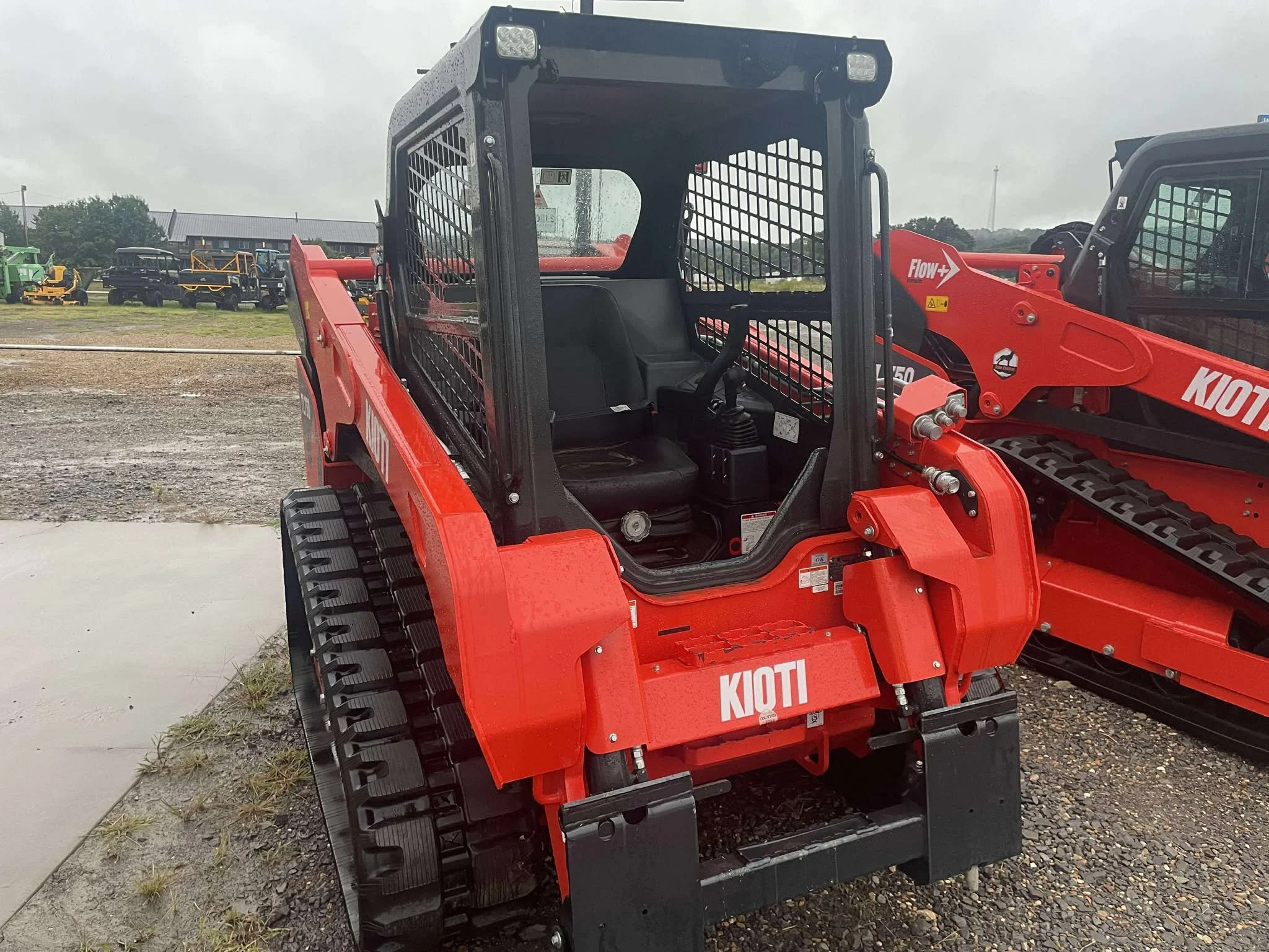 Kioti TL750 Skid Steer Open Station