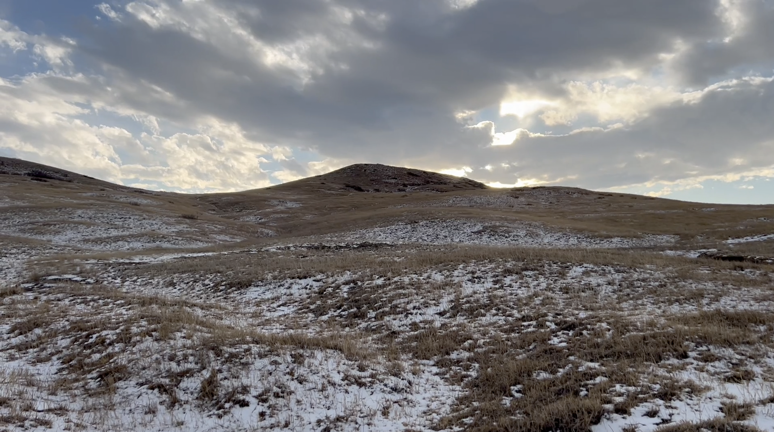 The rolling hills as the Badlands begin.