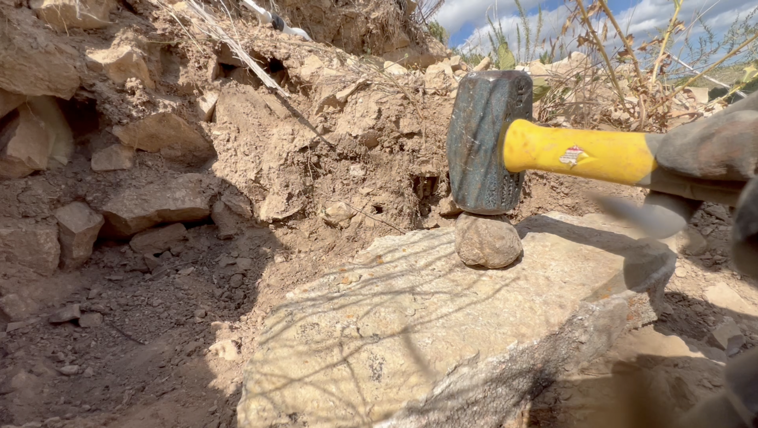 The spot I dug a little bit in to eventually find a few loose nodules.