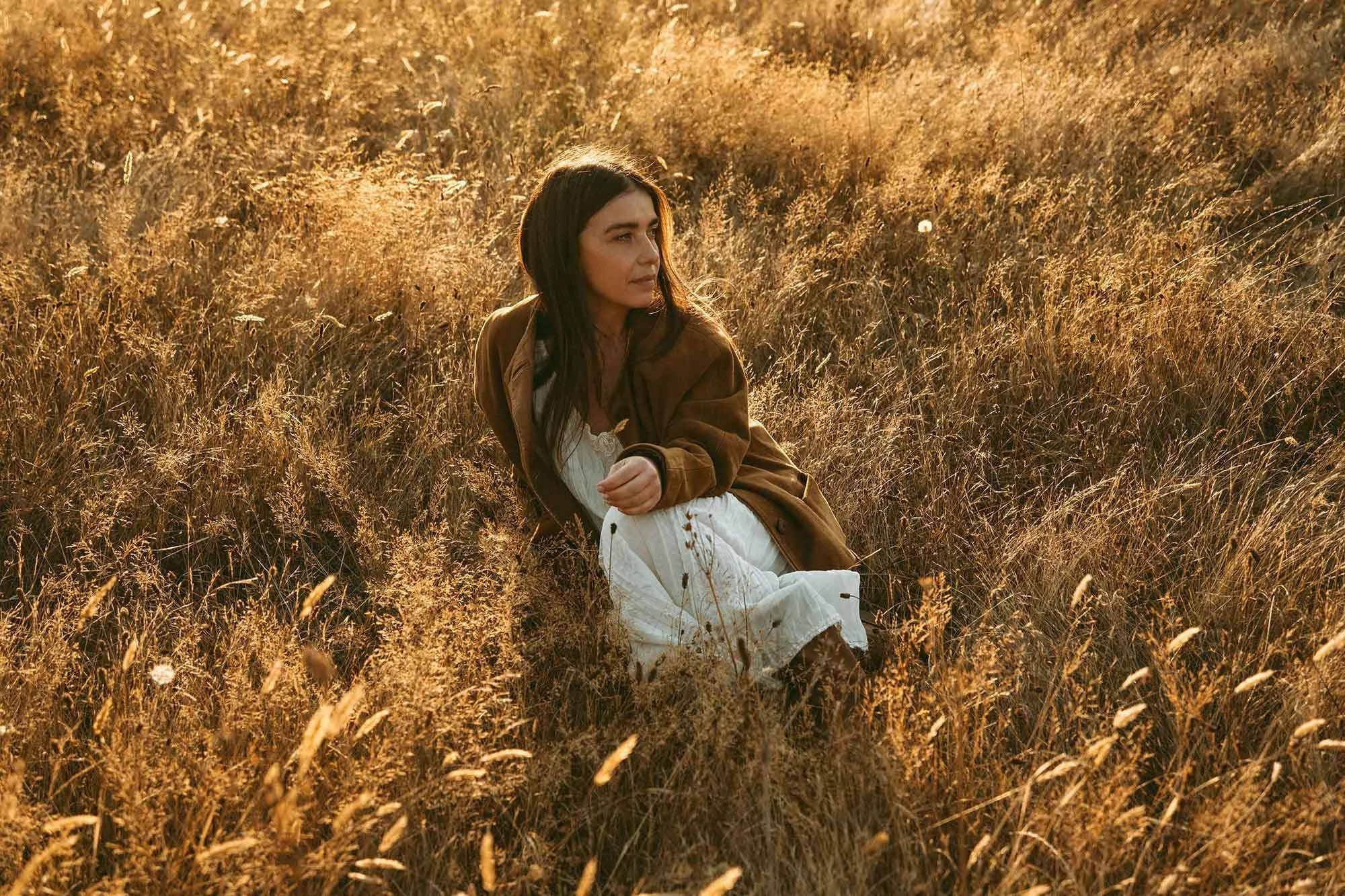 fromsundays-photoshoot-2025--sitting-in-field_full-body-(web-size).jpg