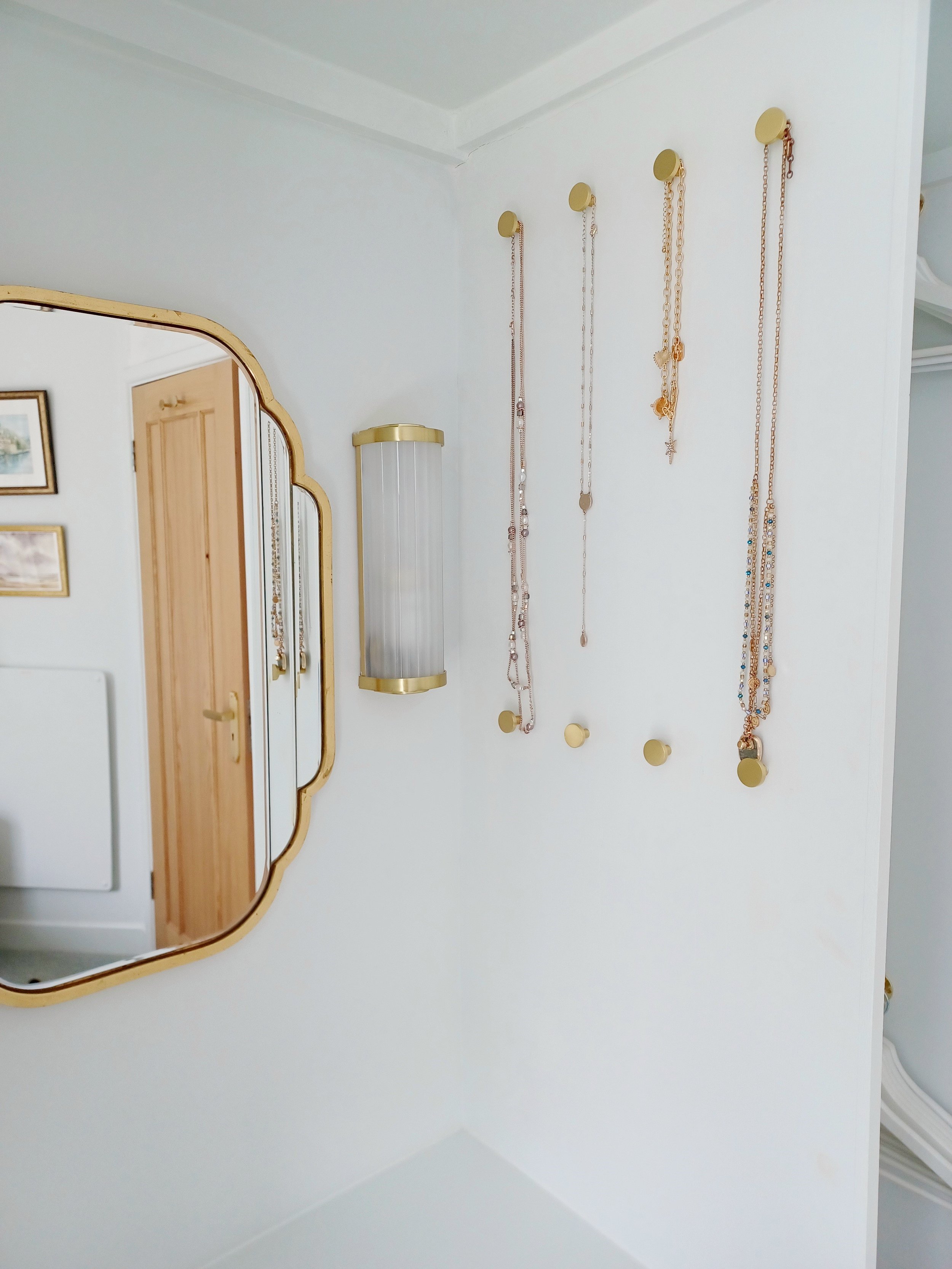 JEWELLERY HOOKS IN BEDROOMS.jpeg