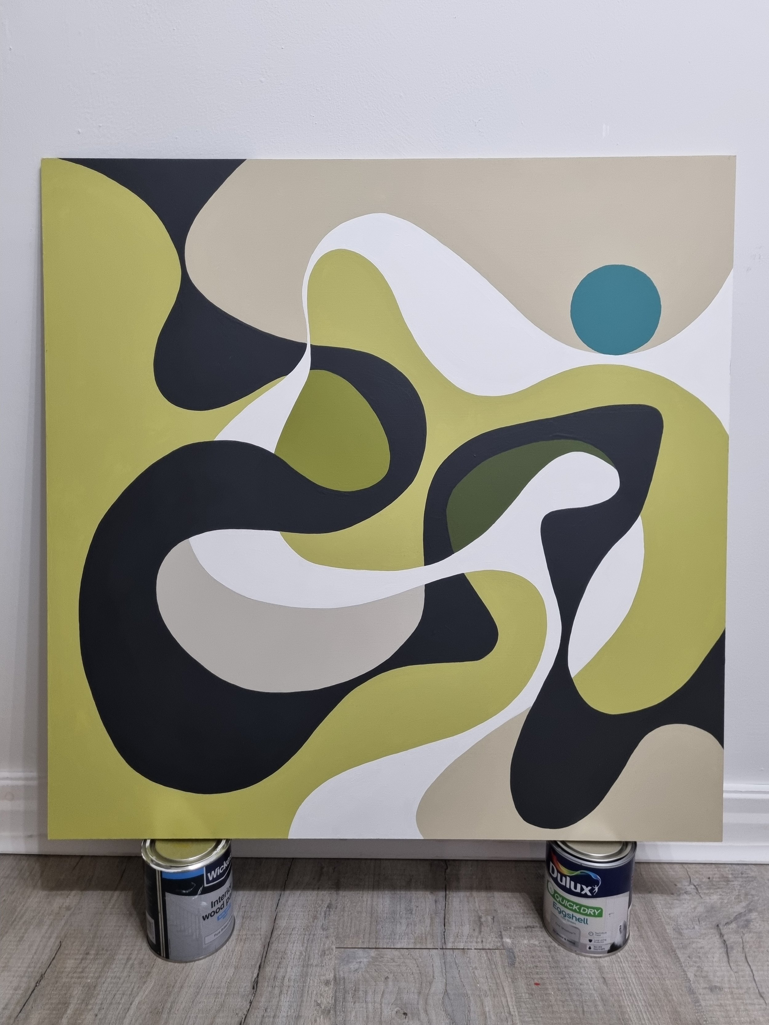 Intertwining Curves 04
