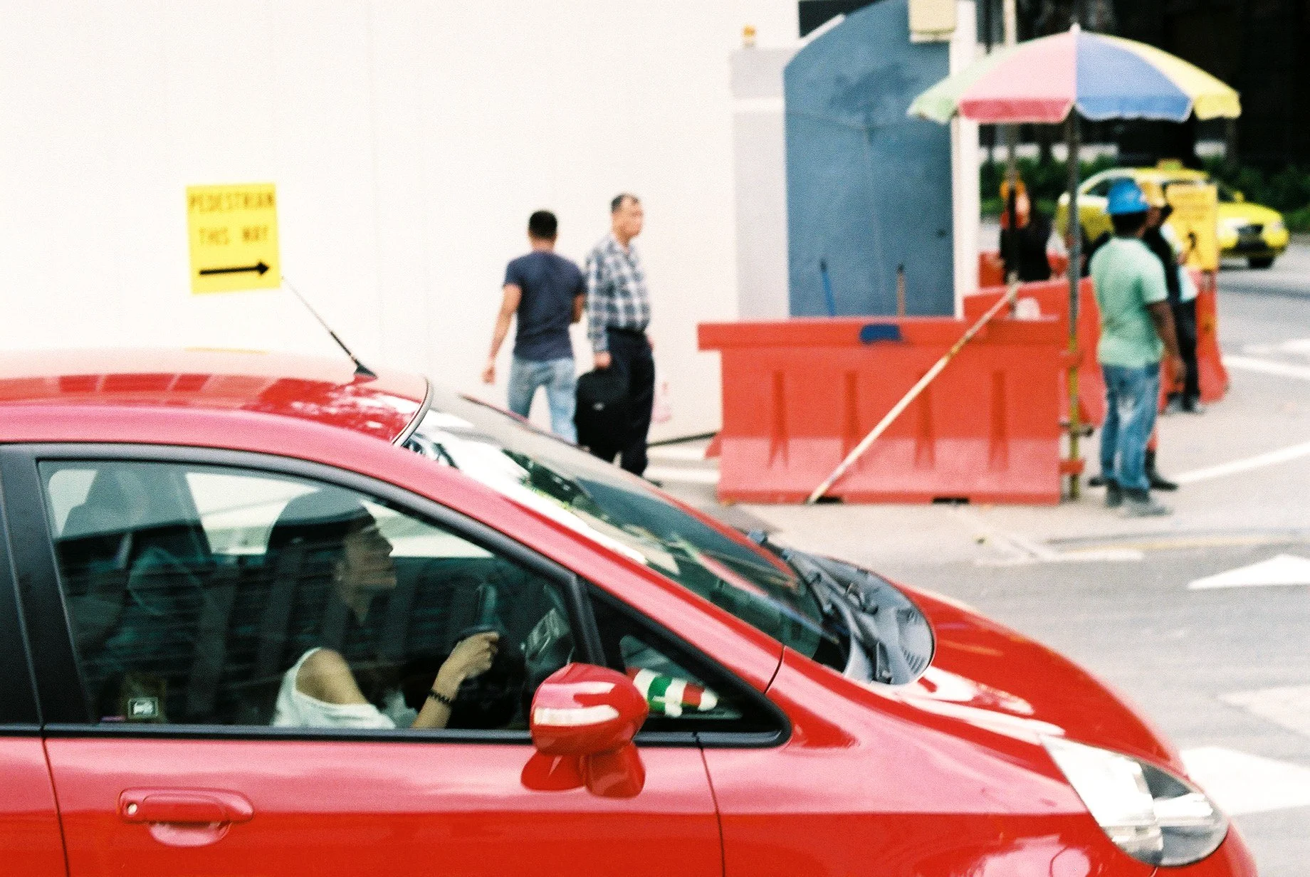 Street_in_Colours_Agfa_Vista-0118.jpg