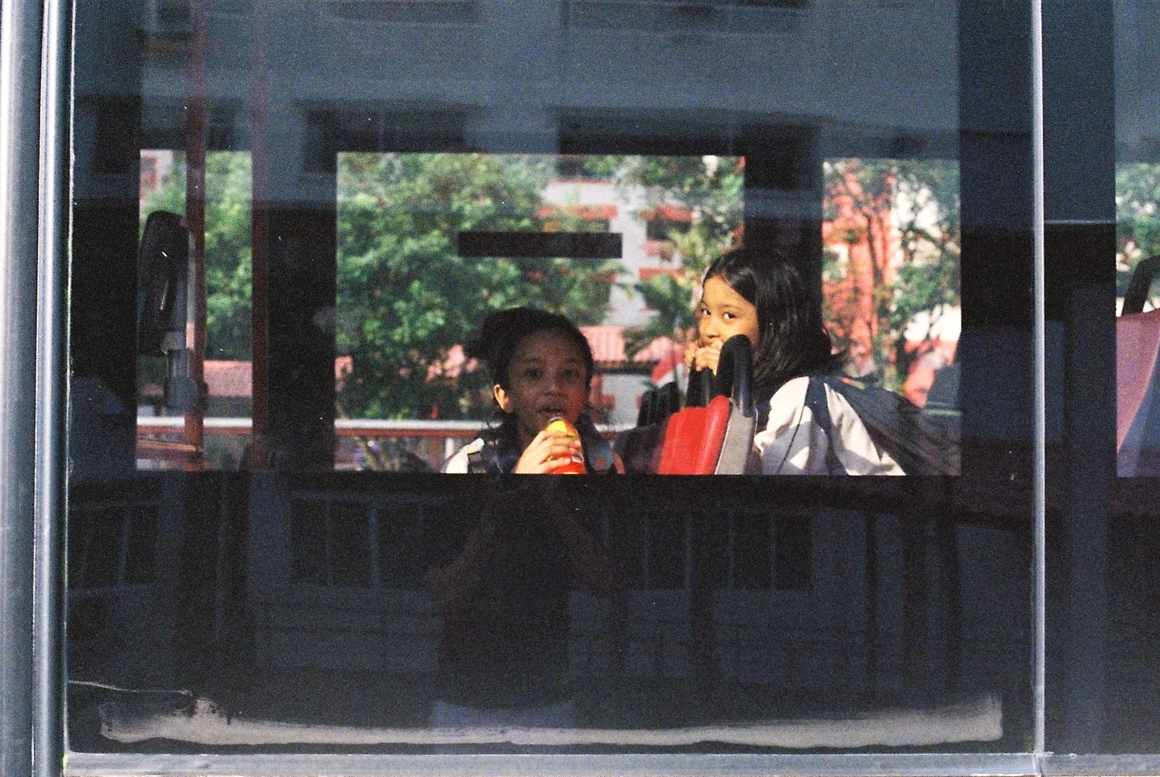 Street_in_Colours_Fuji_Colour_Superia_400-0170.jpg