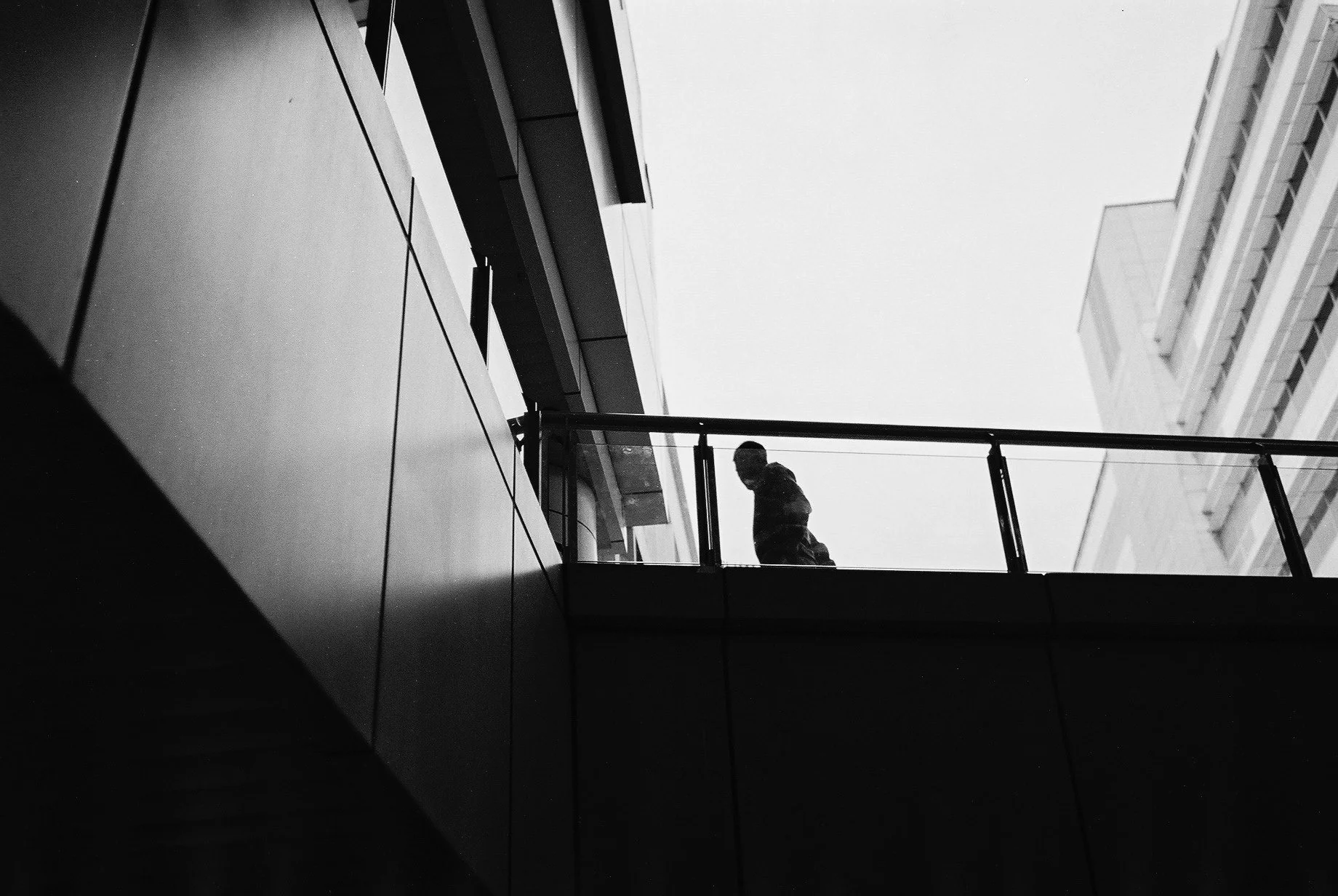 Street_in_Mono_HP5-0002.jpg