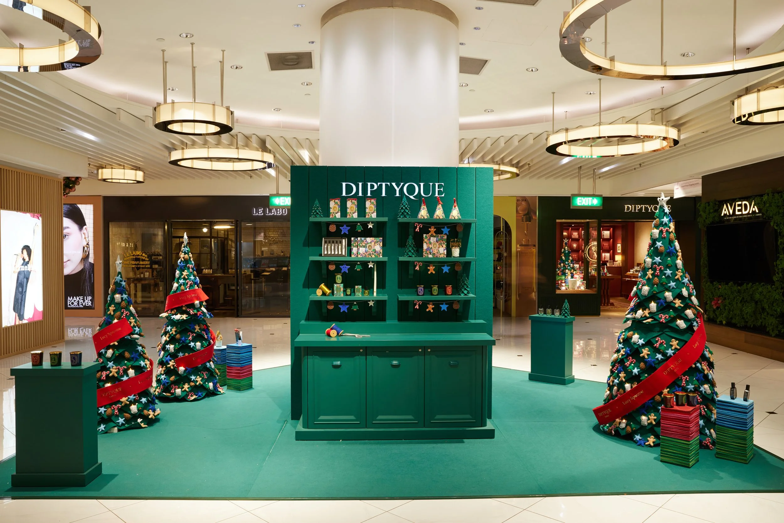04_DQF_ChristmasPopup_NAC_5098.jpg