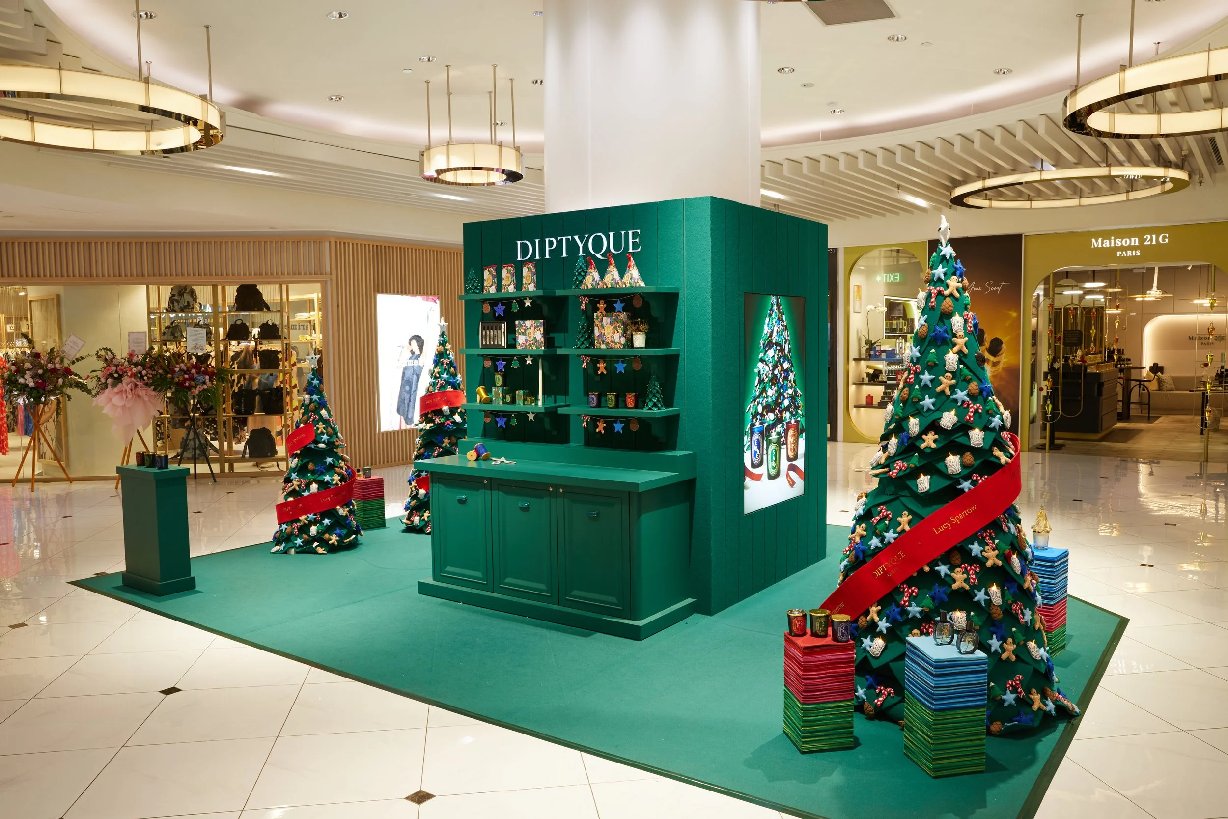 04_DQF_ChristmasPopup_NAC_5099.jpg