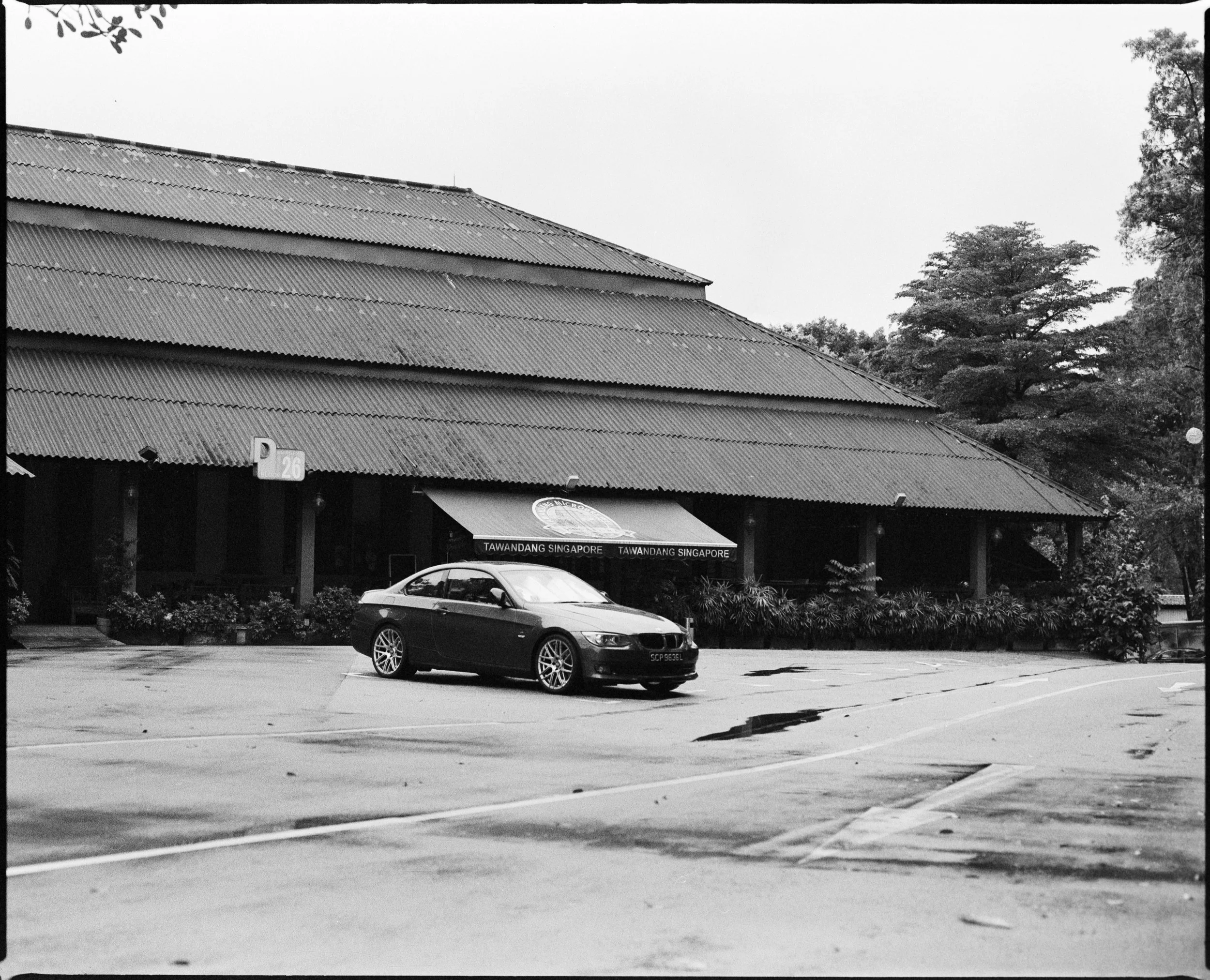 Street_in_Mono_Tri_X_Pan-0002.jpg