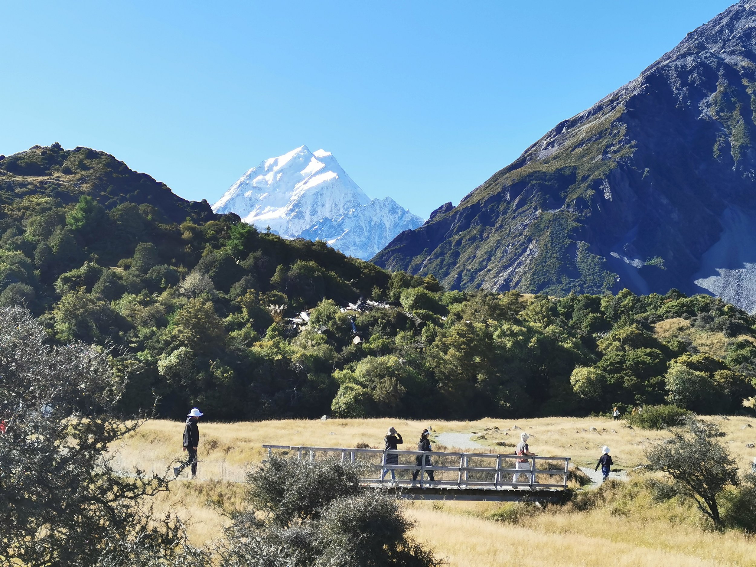 View of Aoraki Mt Cook from the carpark of Aoraki Mt Cook National Park