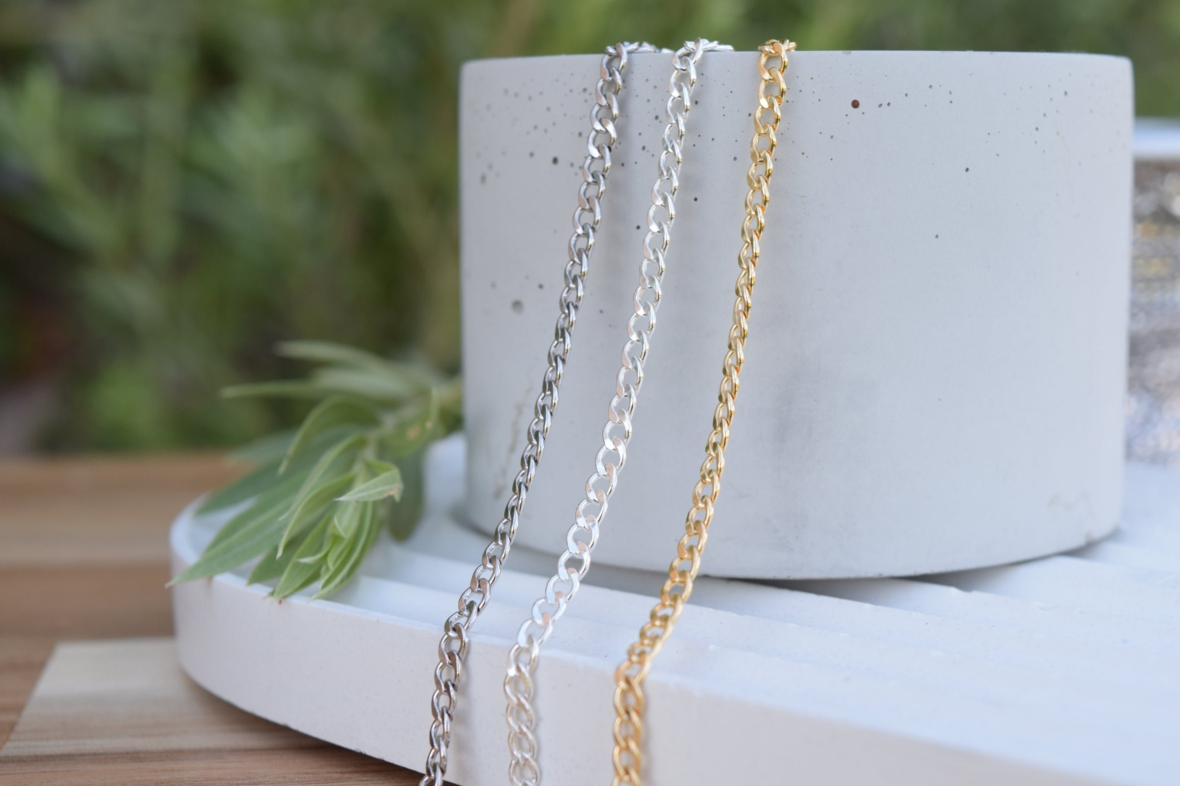 flat-curb-link-chain-33mm4.jpeg
